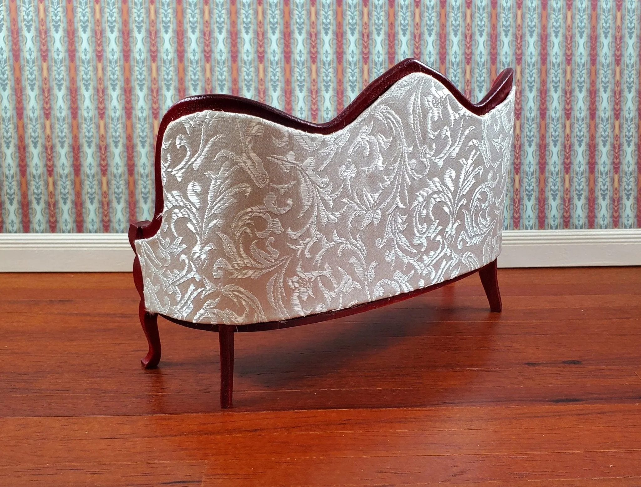 Dollhouse Victorian Sofa Couch White 1:12 Scale Miniature Furniture Mahogany Finish - Image 3
