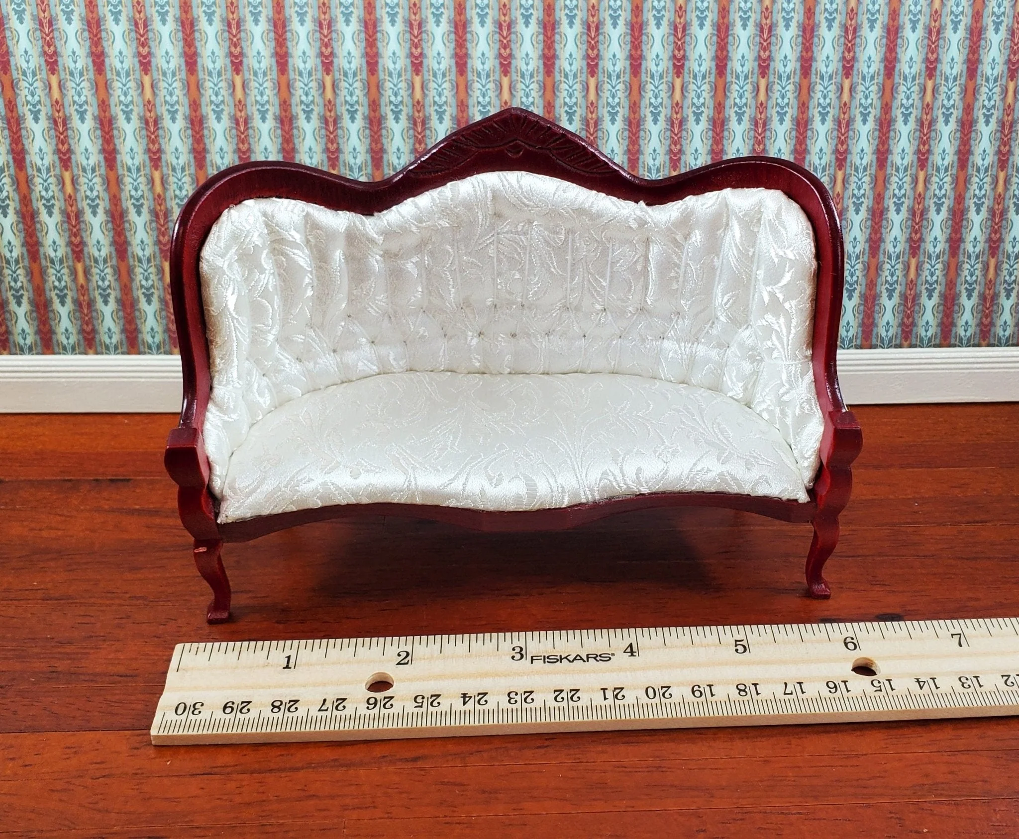 Dollhouse Victorian Sofa Couch White 1:12 Scale Miniature Furniture Mahogany Finish - Image 5