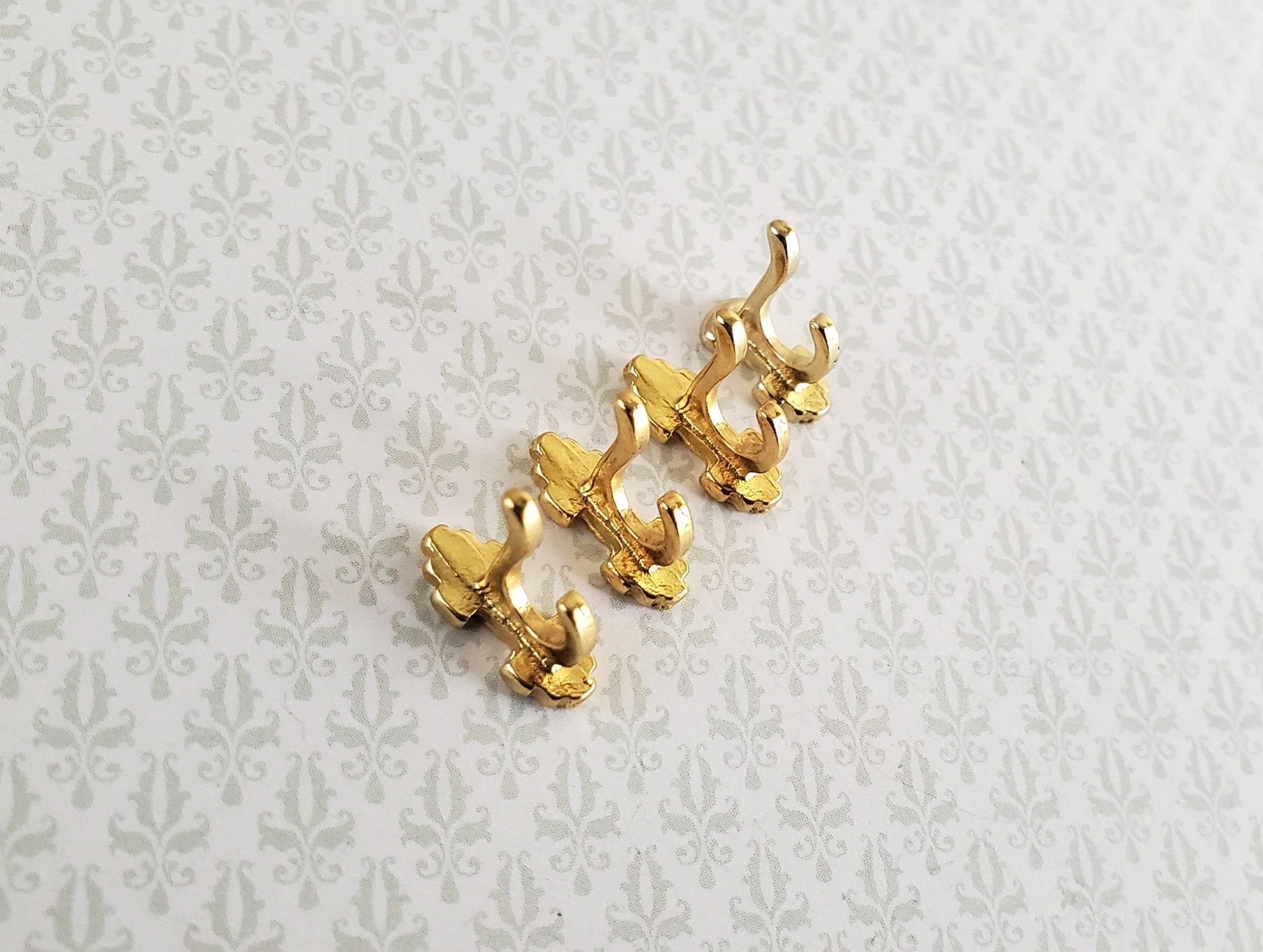 Dollhouse Miniature Wall Hooks Set of 4 Metal 1:12 Scale Gold Finish 1/2"