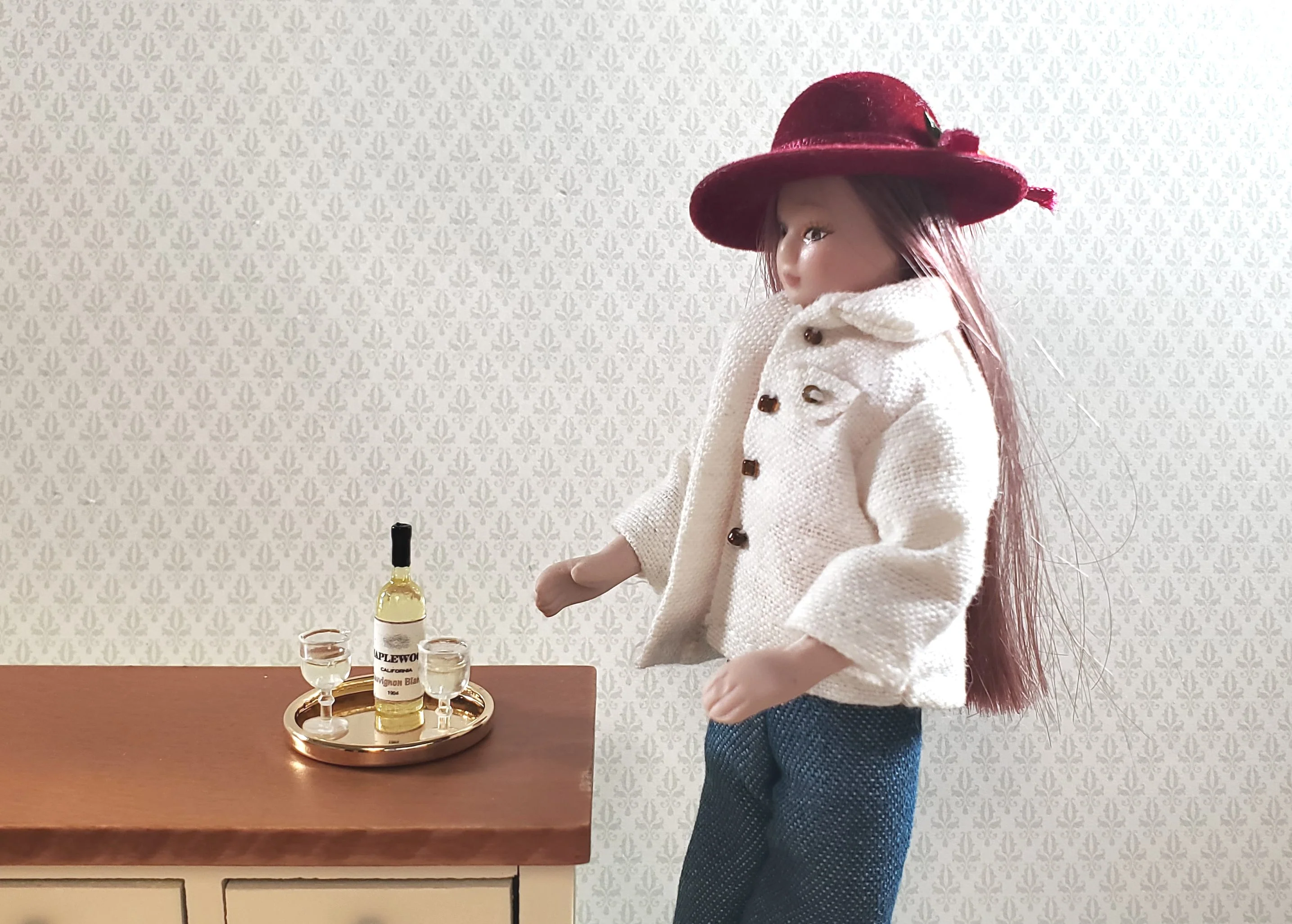 Dollhouse Miniature White Wine Bottle & 2 Filled Wine Glasses on Tray 1:12 Scale - Image 2