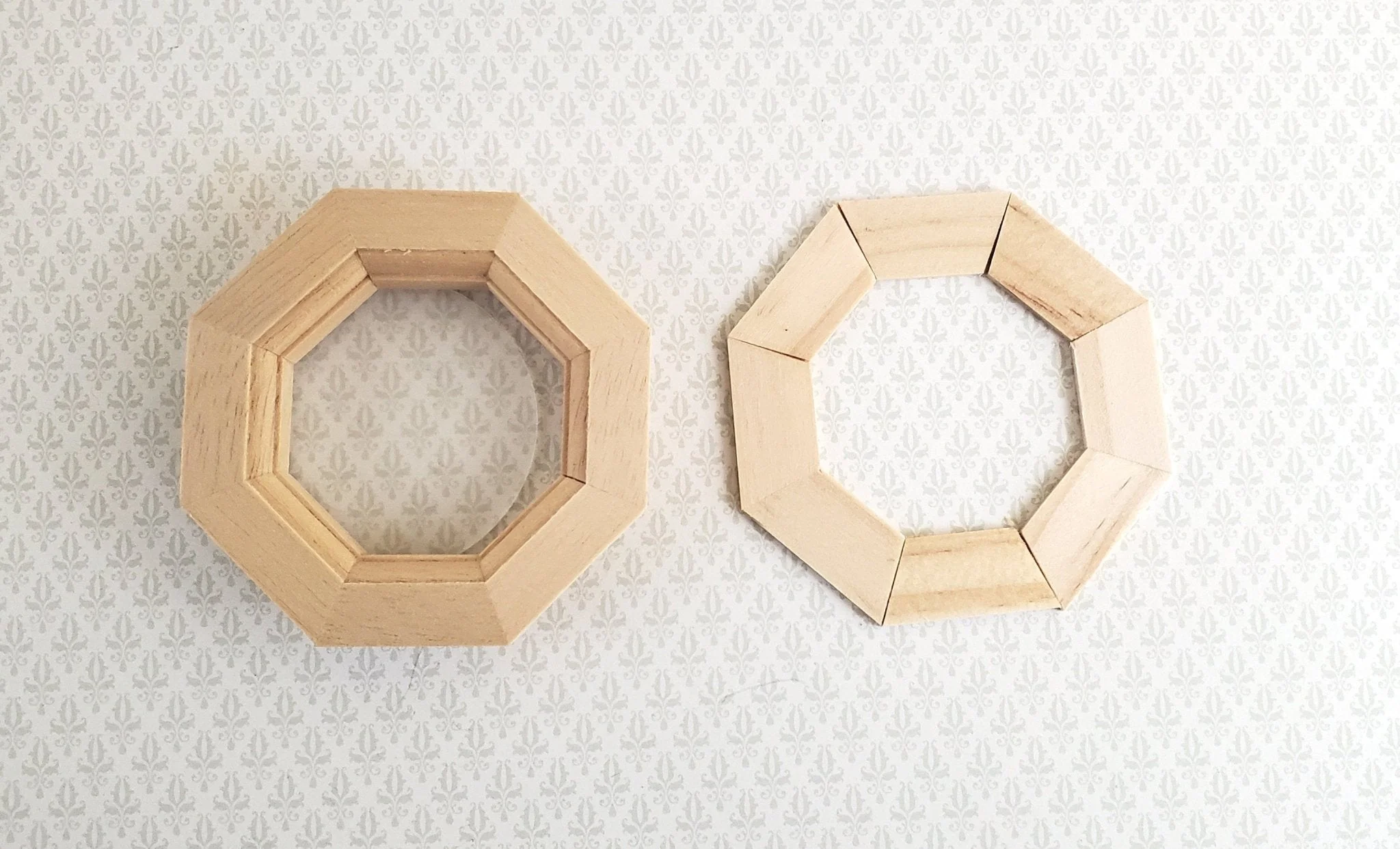 Dollhouse Miniature Window Octagon Small Wood with Acrylic 1:12 Scale Houseworks 5045