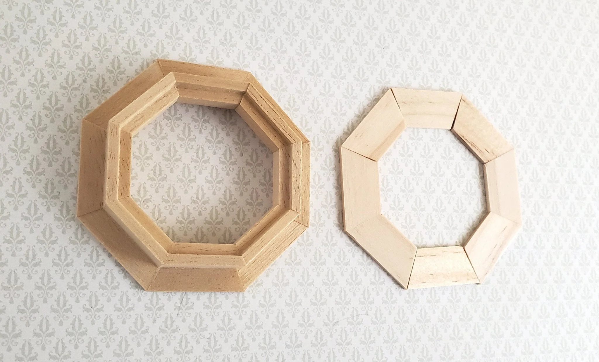Dollhouse Miniature Window Octagon Small Wood with Acrylic 1:12 Scale Houseworks 5045 - Image 2