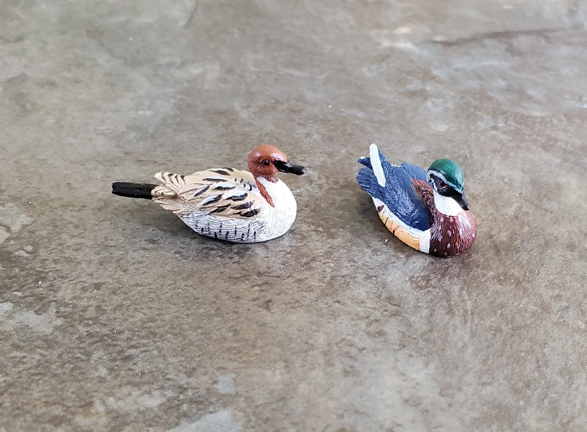 Dollhouse Miniature Wood Ducks Decoys Figures 1:12 Scale Bird Set of 2 - Image 3