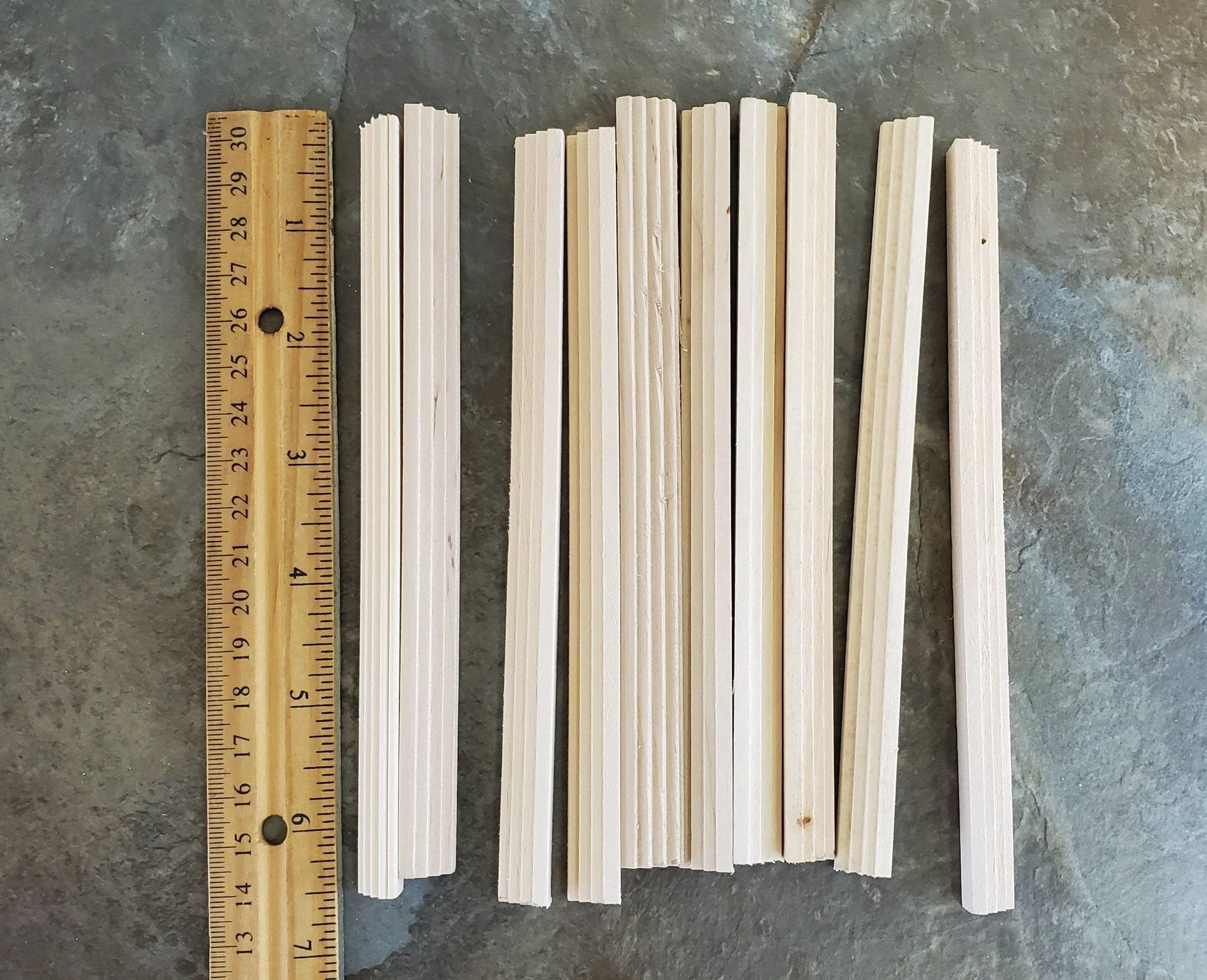 Dollhouse Miniatures 6" Cornice Crown Molding Scrap Trim x10 Pieces 1:12 Scale Building 70233 - Image 2