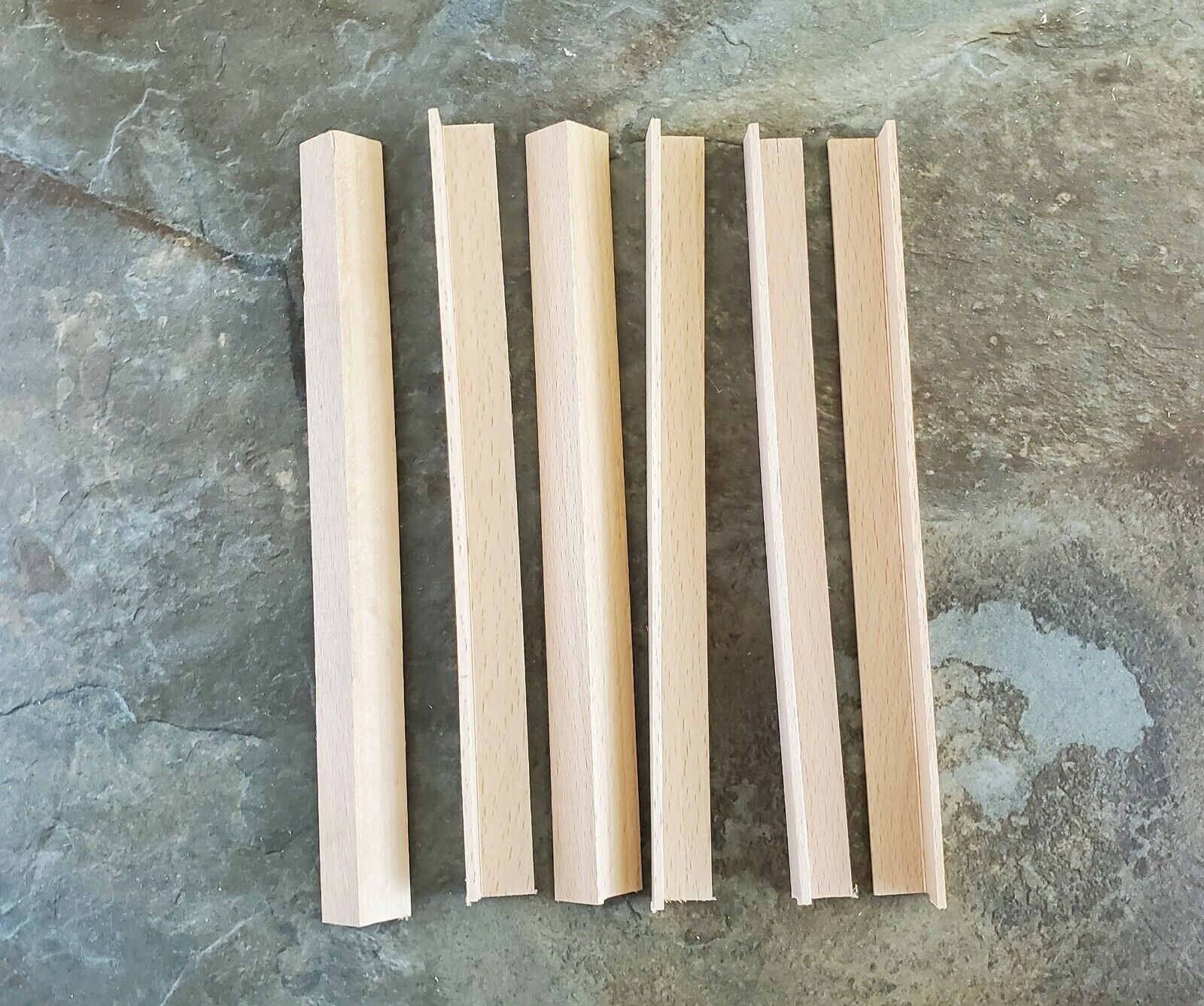 Dollhouse Miniatures 6" Pieces x6 Corner Trim Molding 1/2" x 1/2" x 6" - 70296 - Image 2