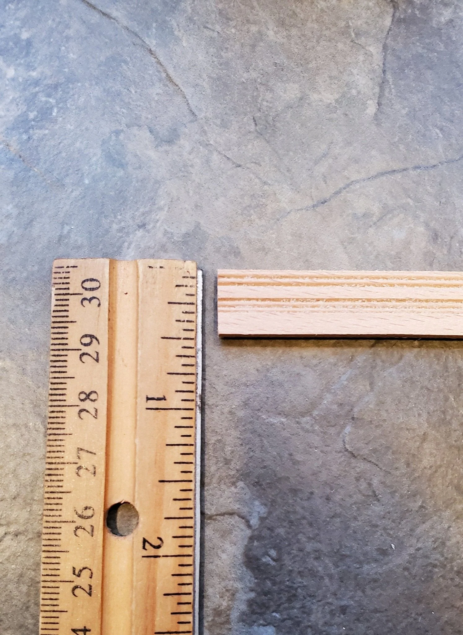 Dollhouse Miniatures Baseboard Trim or Molding with Wire Channel 1/2" wide x 18" 1:12 Scale - Image 2