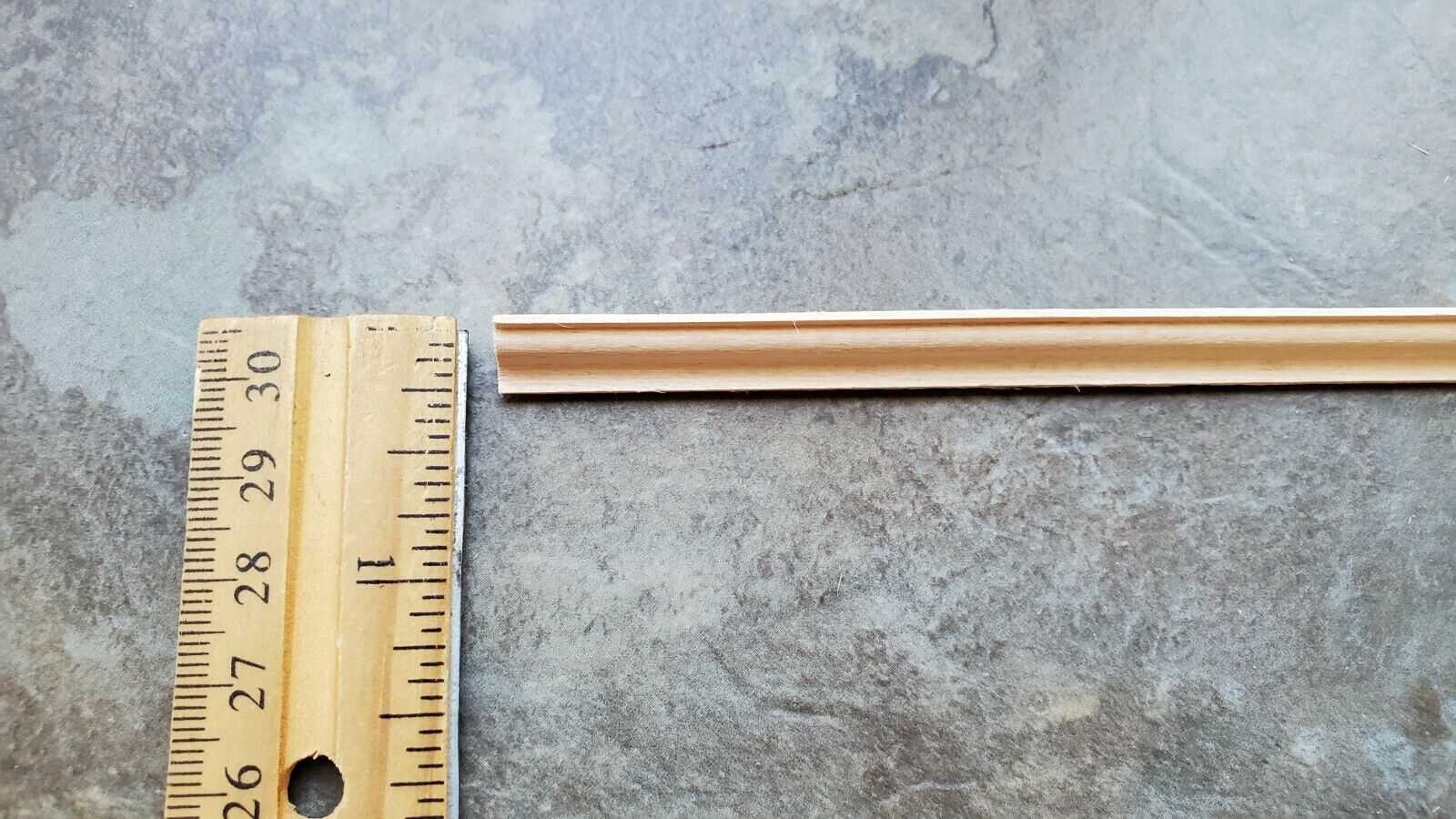 Dollhouse Miniatures Crown Molding Ceiling Trim 3/8" wide x 18" 1:12 Scale NE948 - Image 2