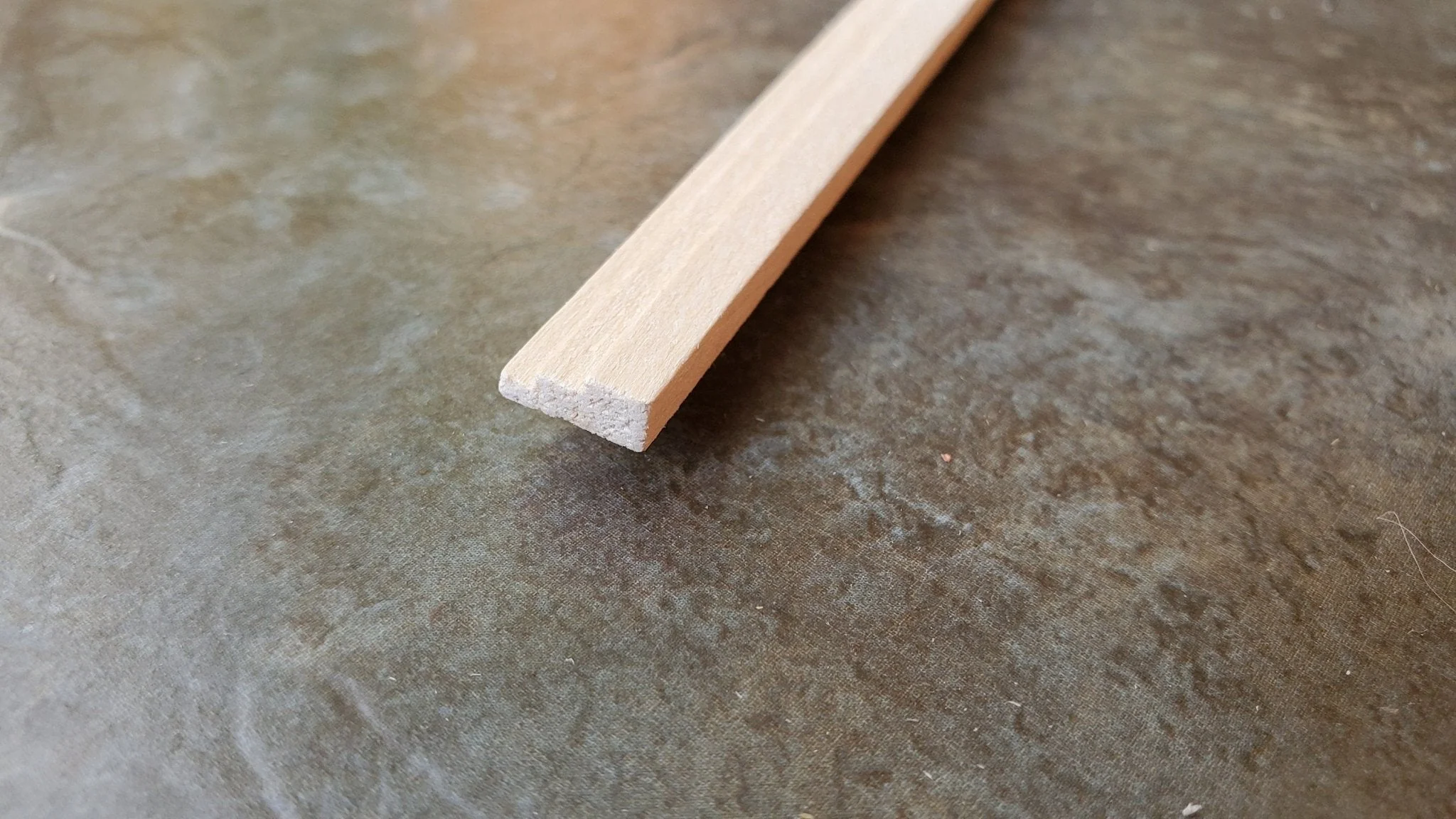 Dollhouse Miniatures Crown Molding Trim Cornice 3/8" wide x 18" long 1:12 Scale