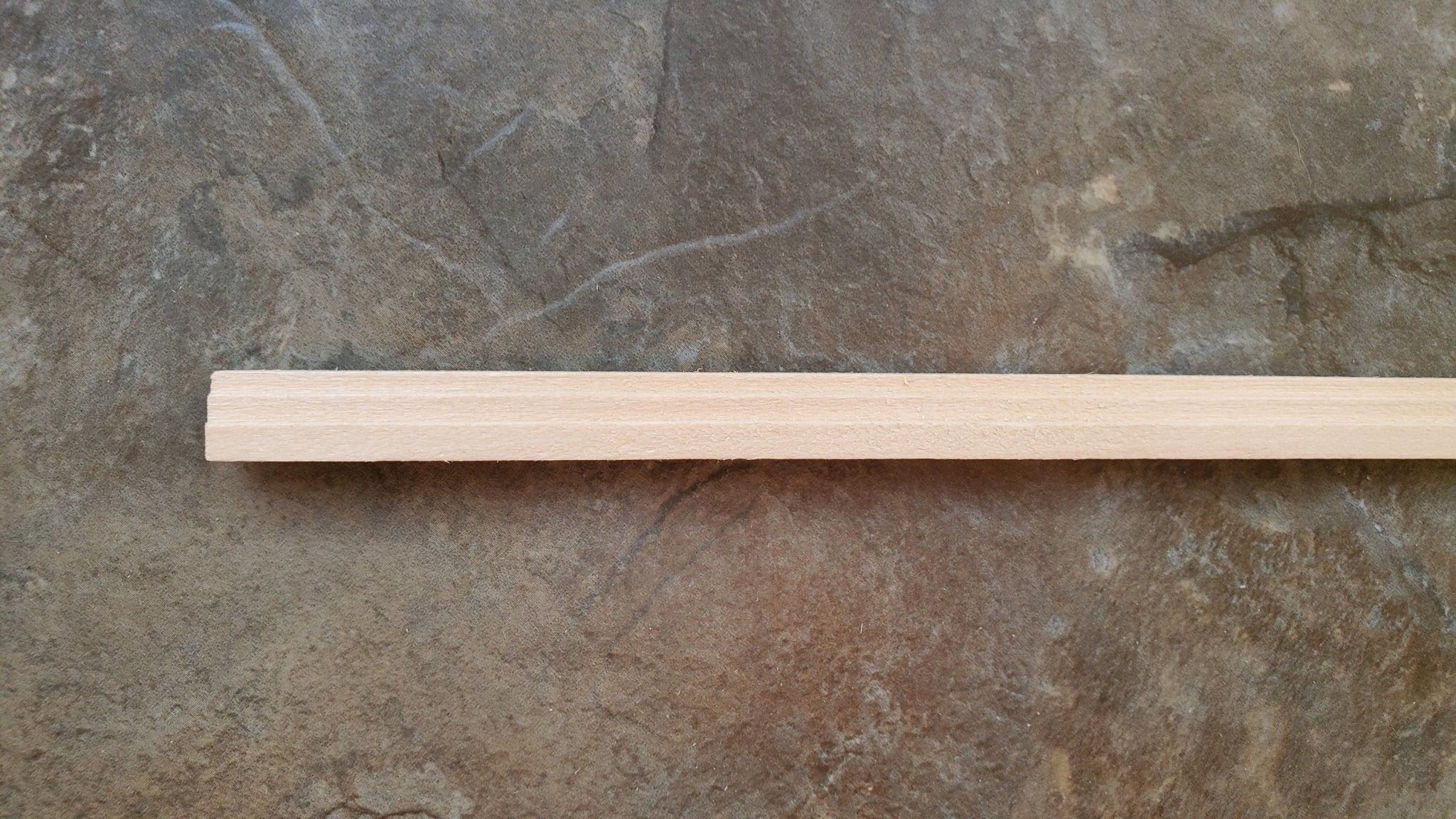 Dollhouse Miniatures Crown Molding Trim Cornice 3/8" wide x 18" long 1:12 Scale - Image 2