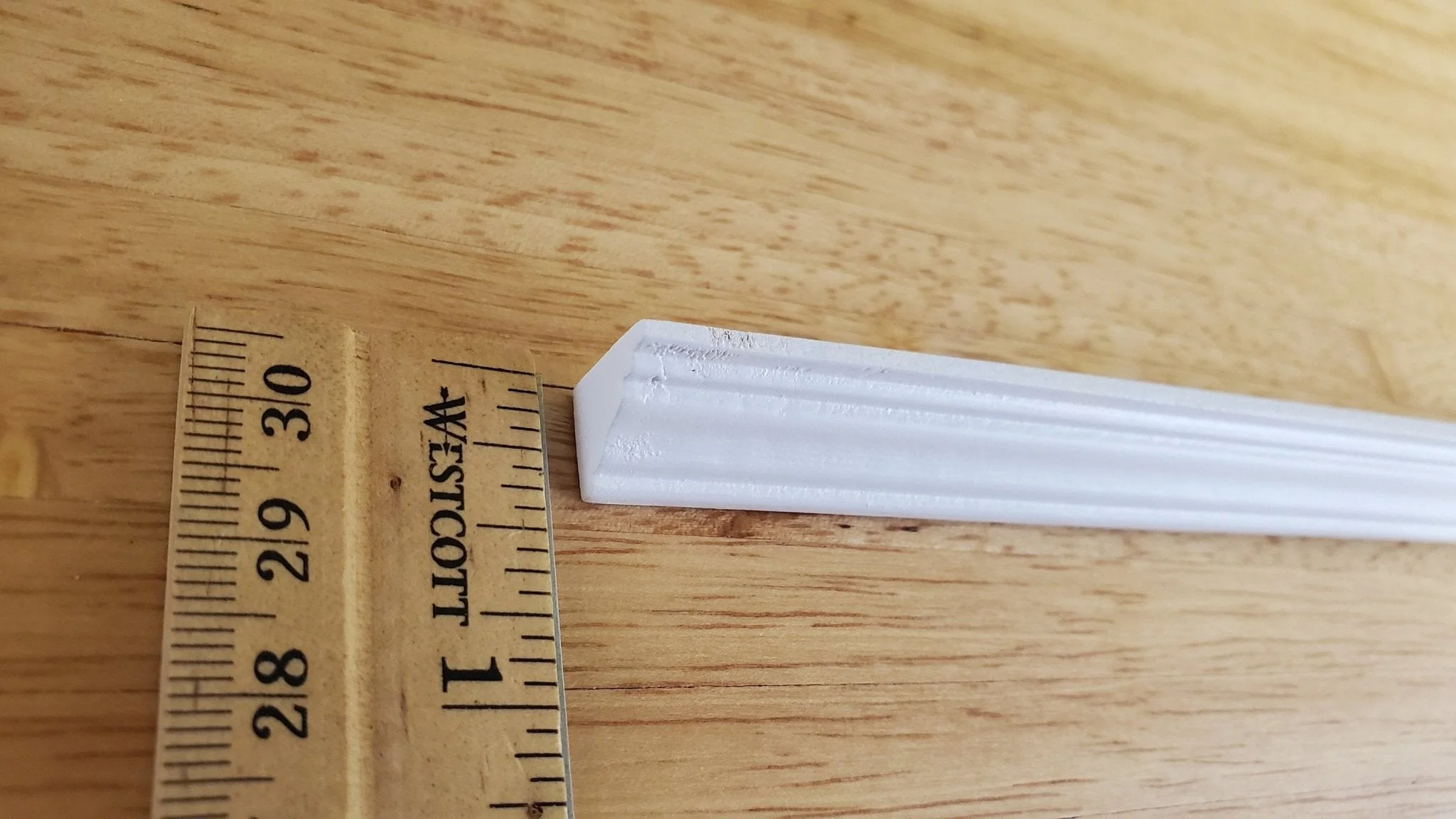 Dollhouse Miniatures Crown Molding x6 White Trim Cornice Large 1/2" wide x 17 3/4" long 1:12 Scale - Image 3