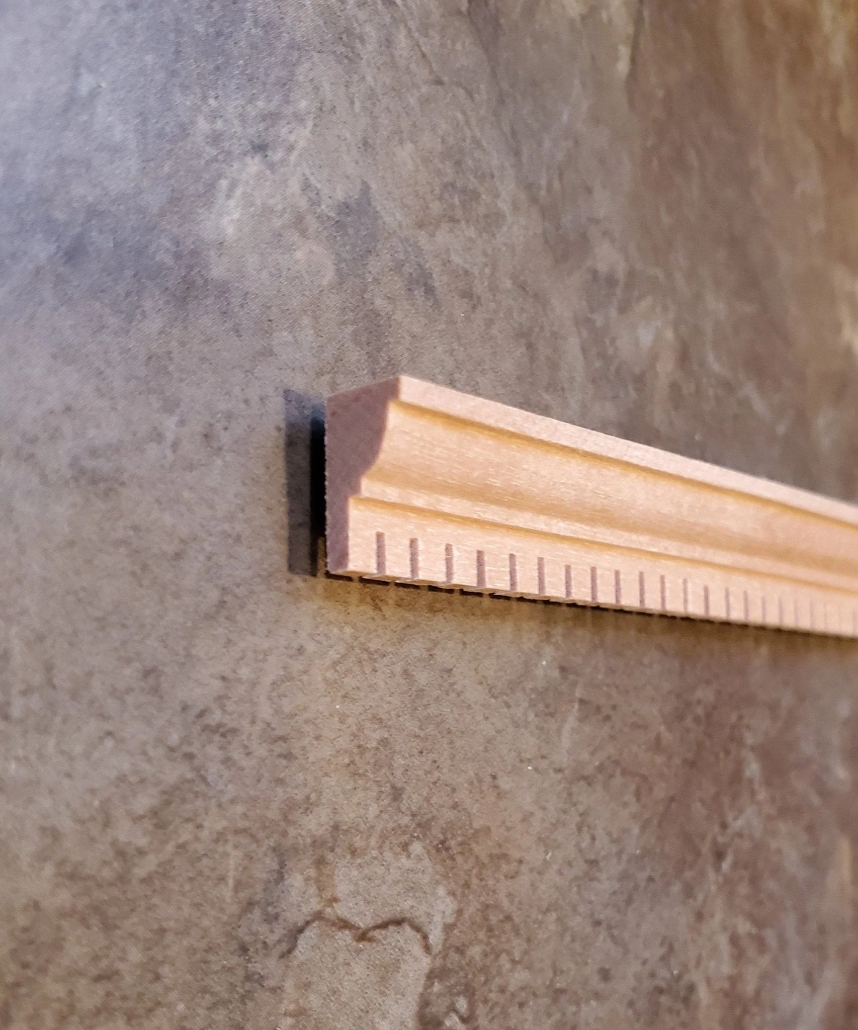Dollhouse Miniatures Dentil Crown Molding Ceiling Trim 1/2" wide x 18" long 1:12 Scale