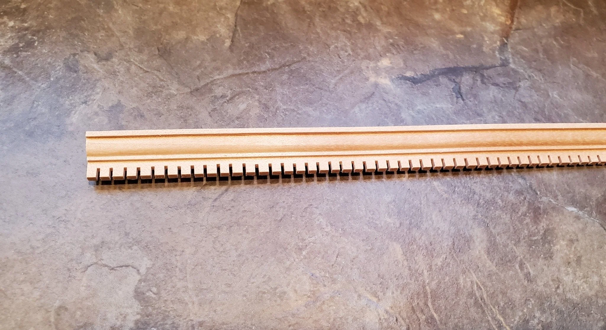 Dollhouse Miniatures Dentil Crown Molding Ceiling Trim 1/2" wide x 18" long 1:12 Scale - Image 2
