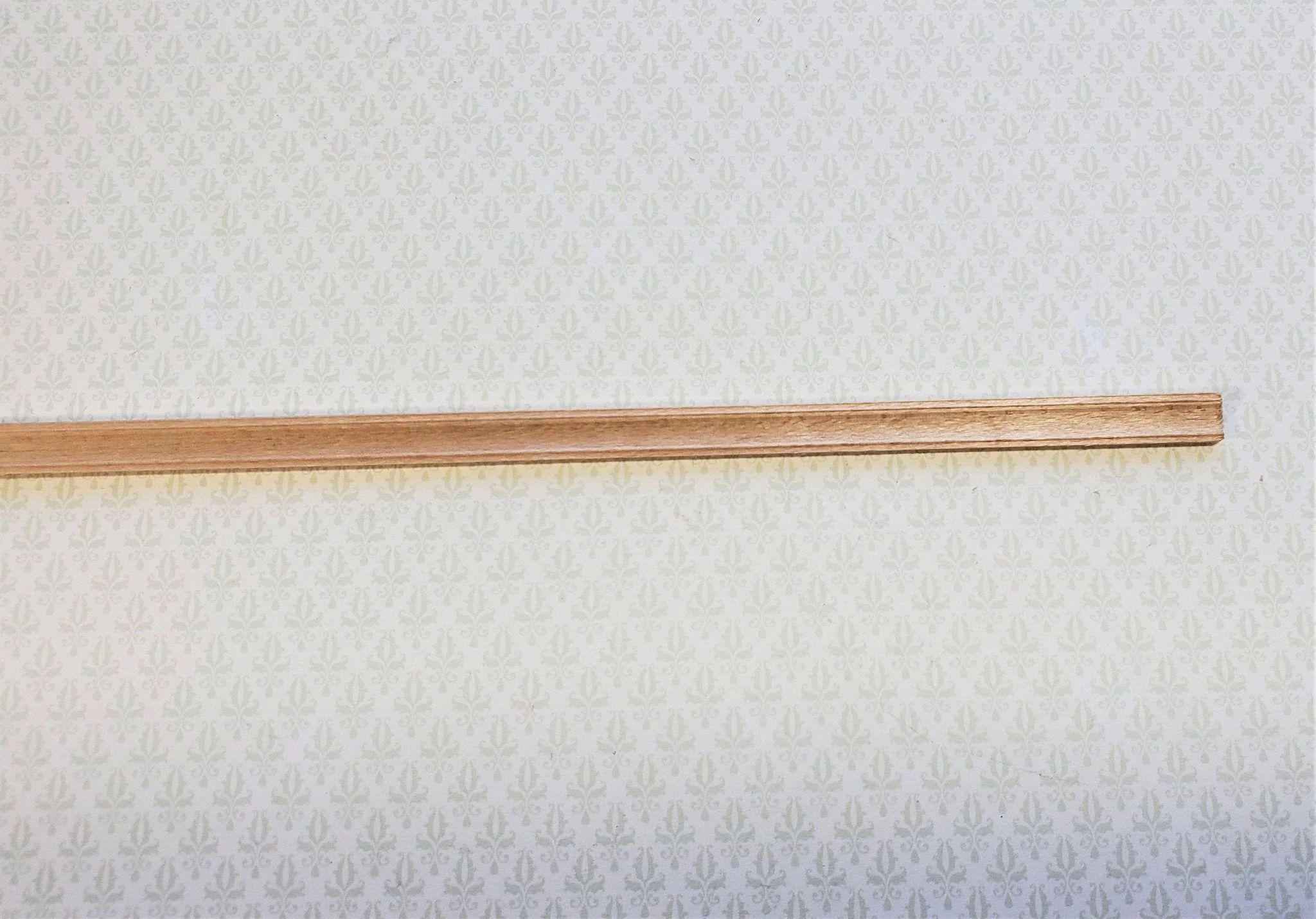 Dollhouse Miniatures Picture Frame or Trim Molding 1/4" wide x 18" long 1:12 Scale
