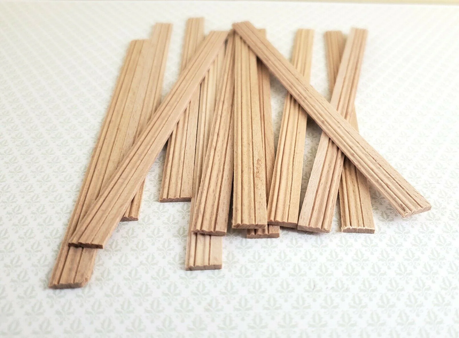 Dollhouse Miniatures Window Casing 6" Trim x12 Pieces 1:12 Scale CLA77056