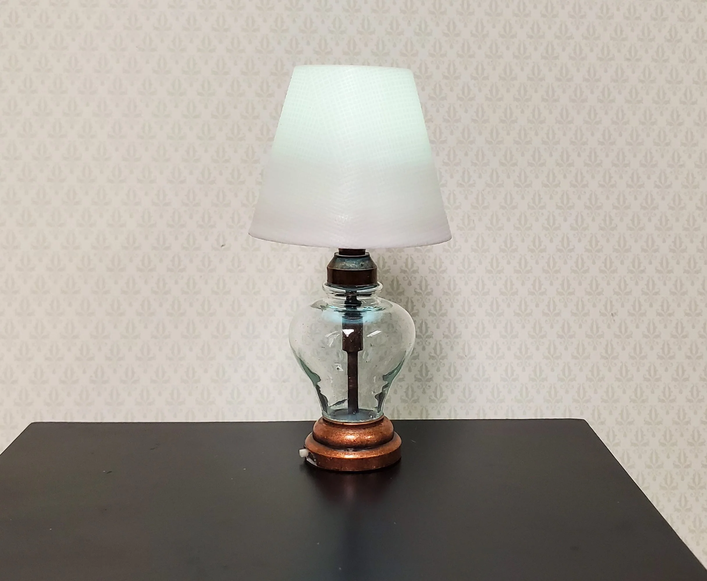 Dollhouse Modern Table Lamp Battery Operated Bronze 1:6 Scale Houseworks 2382 - Image 2