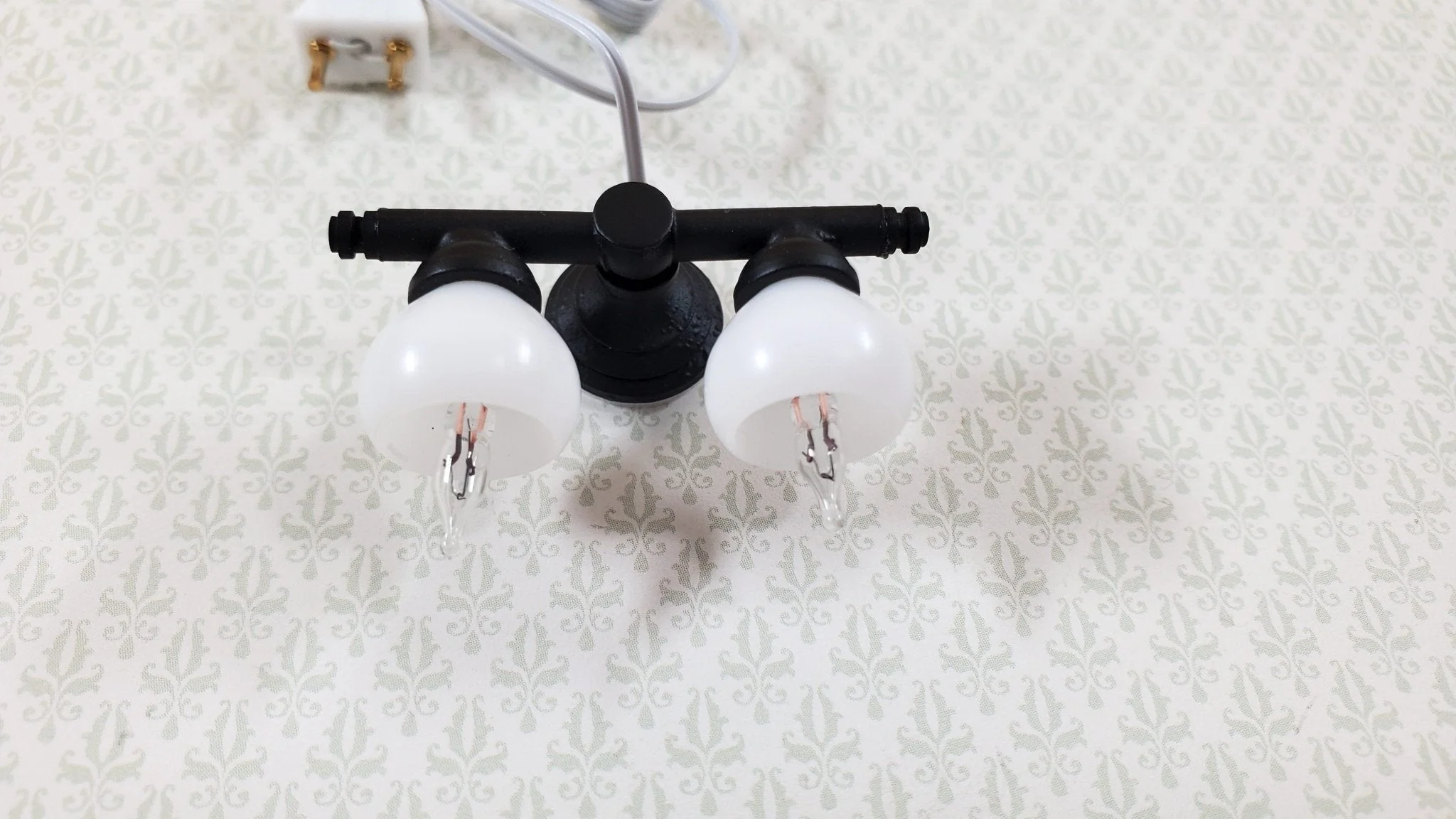 Dollhouse Modern Wall Light Bathroom Kitchen 1:12 Scale Miniature w/Plug - Image 4