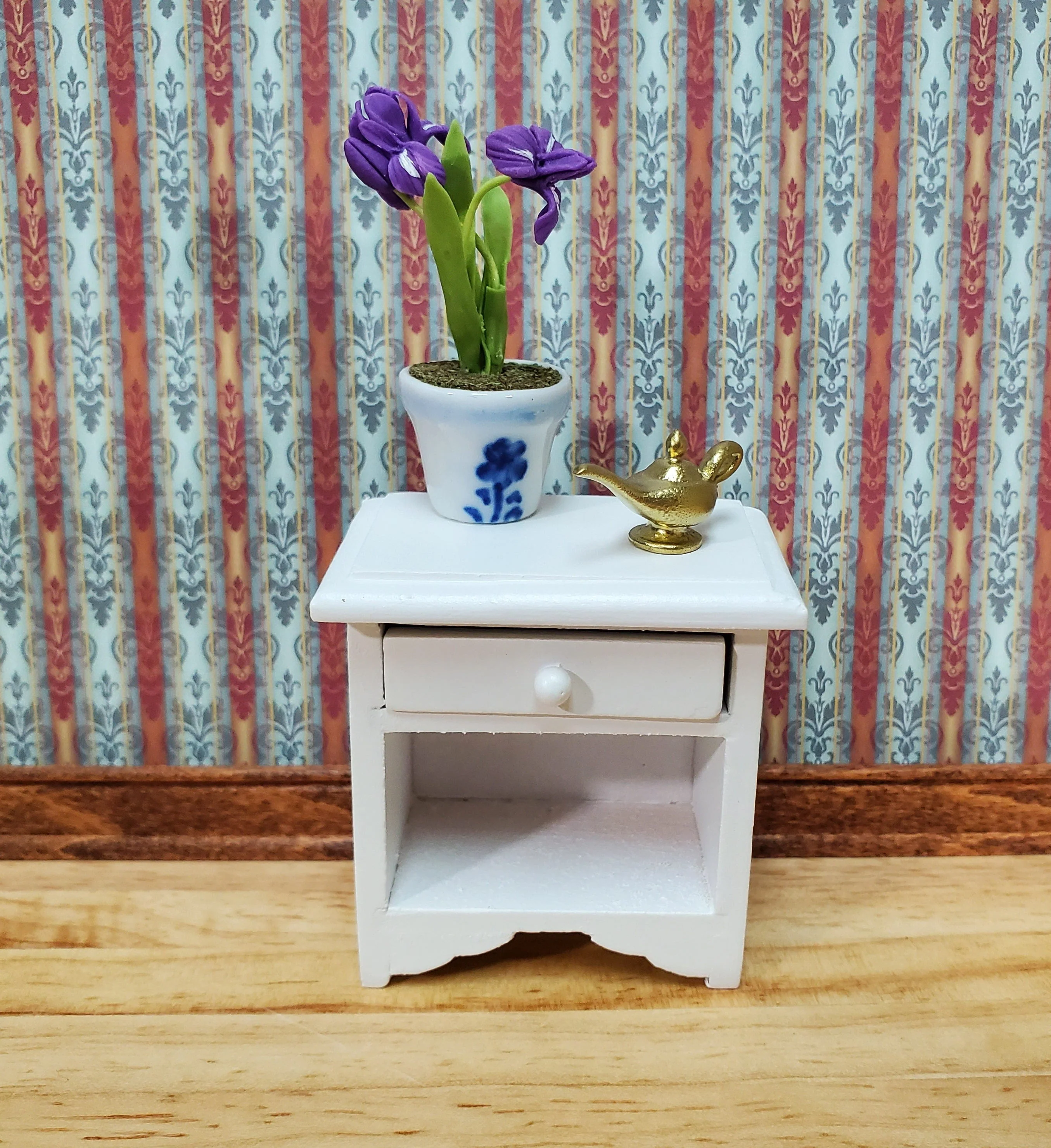 Dollhouse Nightstand Side Table with Drawer White Wood 1:12 Scale Miniature Furniture - Image 3