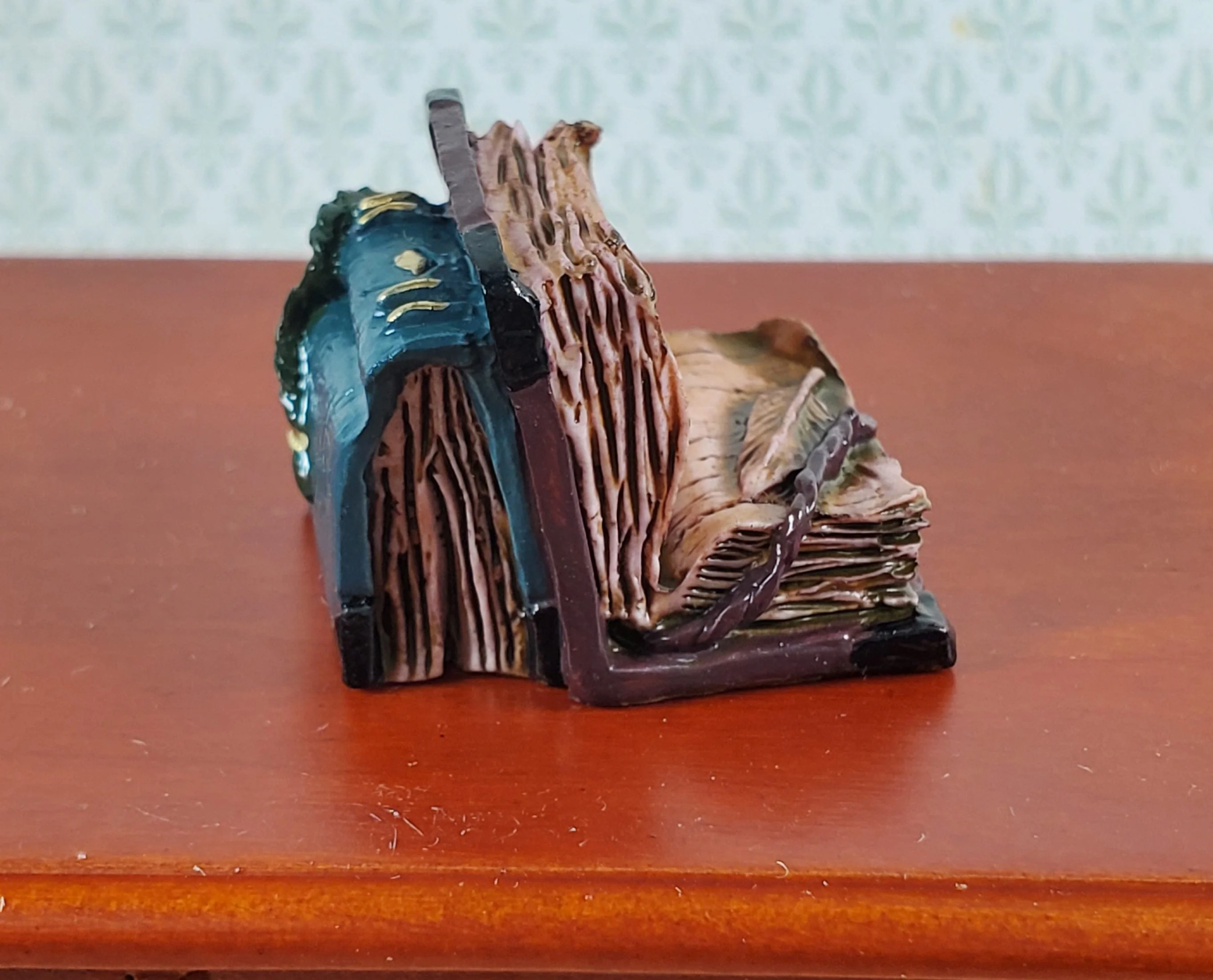 Dollhouse Old Book Display Worn Weathered Resin Feather Pen 1:12 Scale Miniature - Image 3