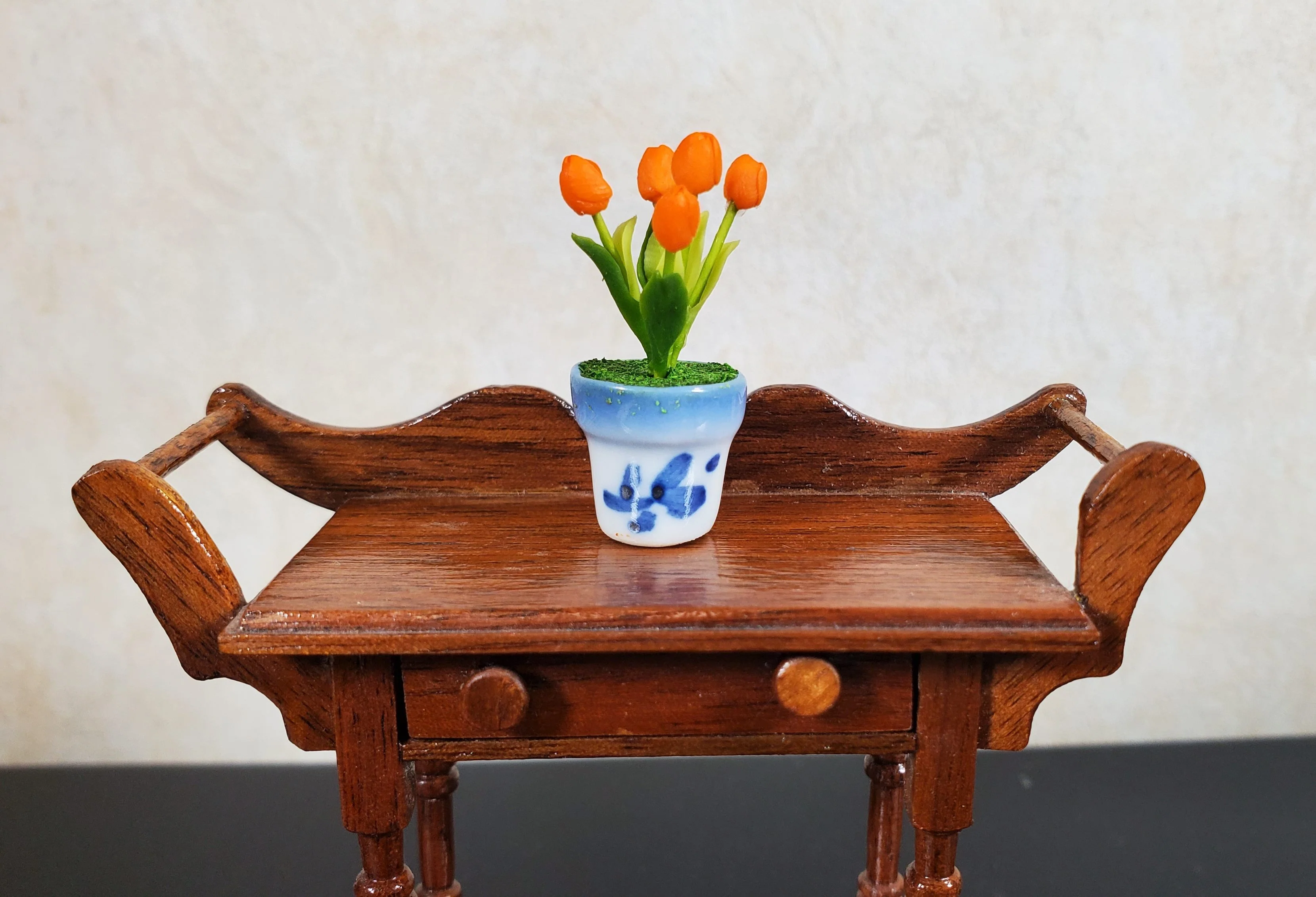 Dollhouse Orange Tulips in a Ceramic Planter Pot 1:12 Scale Miniature