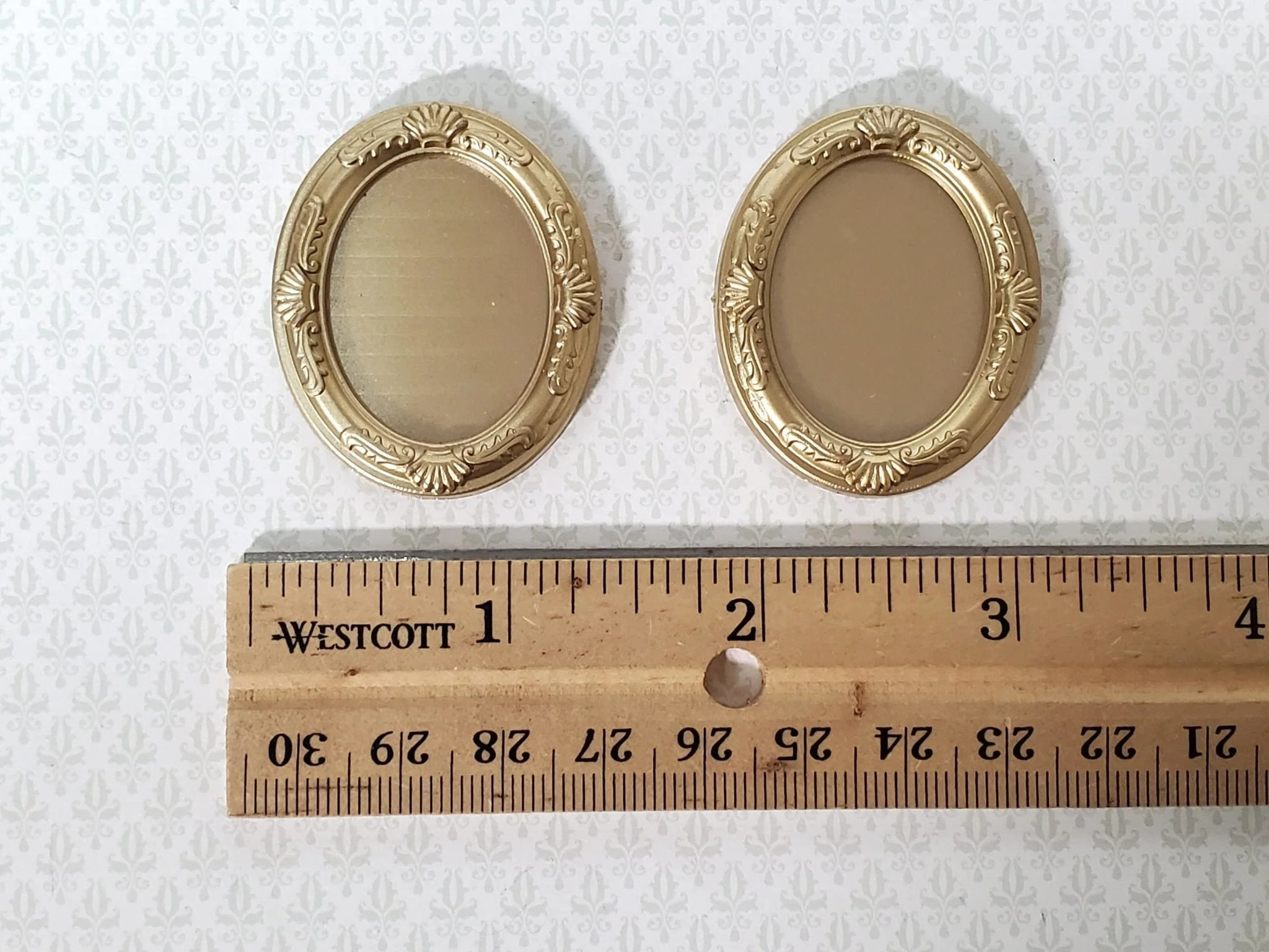 Dollhouse Oval Picture Frames Set of 2 Gold for Painting 1:12 Scale Miniatures Decor - Image 6