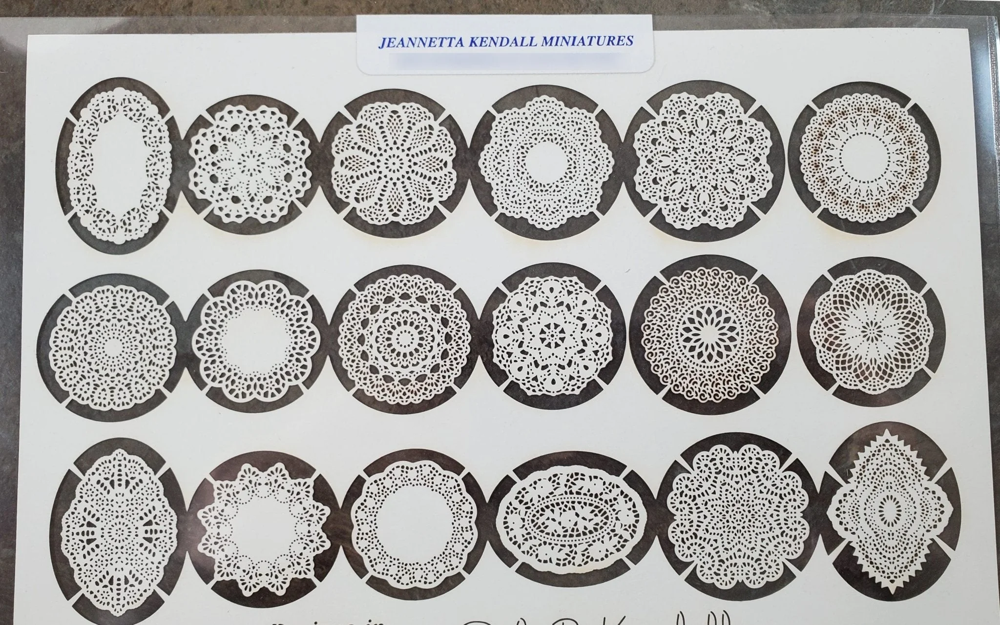 Dollhouse Paper Doilies Laser Cut Victorian Style 1:12 Scale Miniatures JKM160