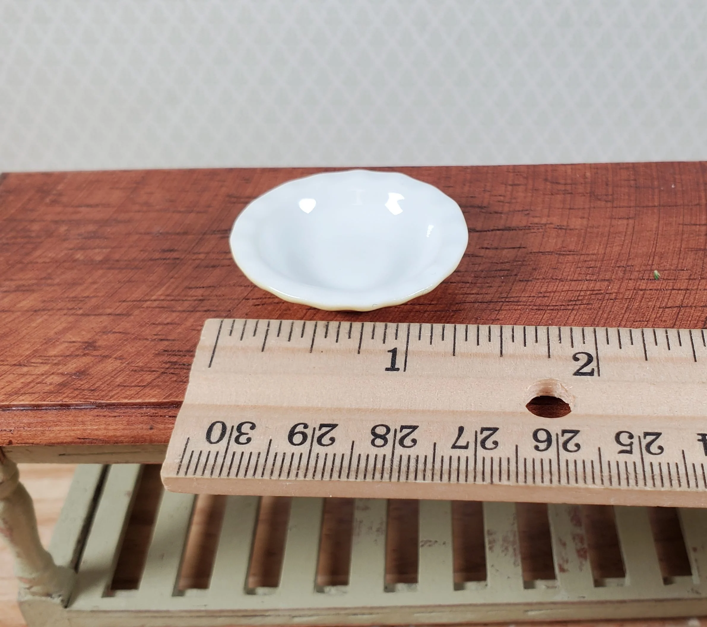 Dollhouse Pie Plate Ceramic Pale Yellow 1:6 Scale Miniature Kitchen Accessory - Image 4