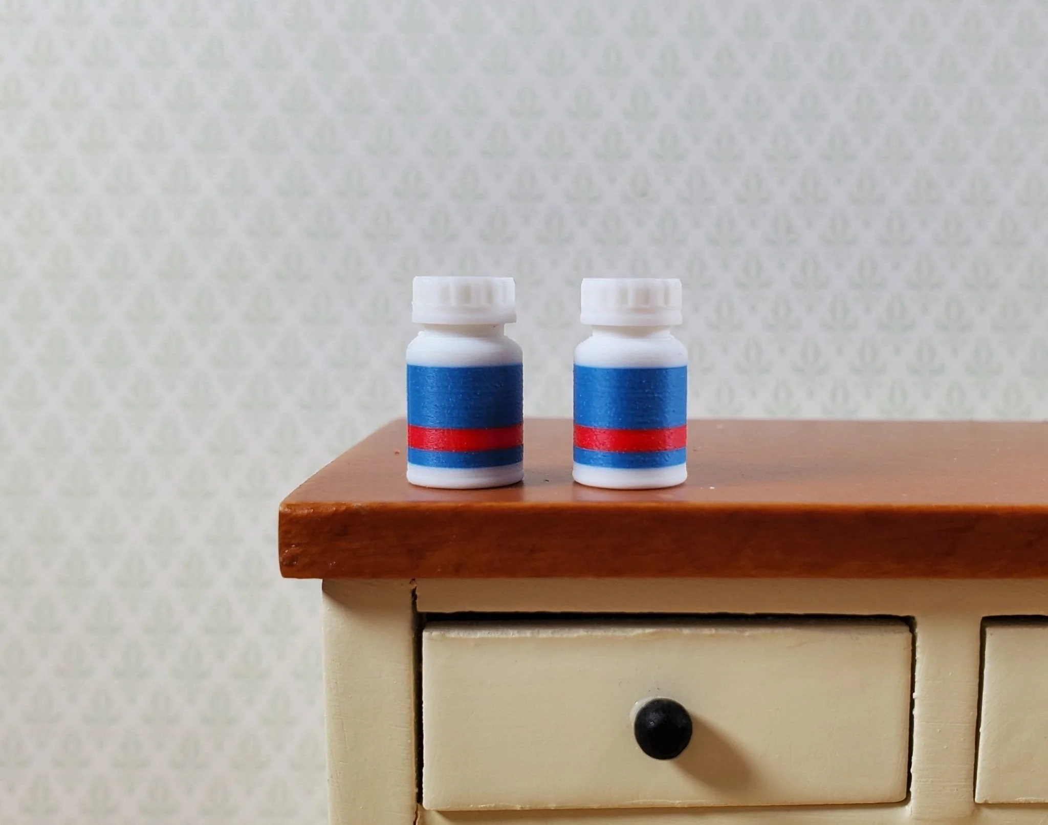 Dollhouse Pill Bottles x2 Modern Style Use in 1:12 or 1/6 Scale Miniatures