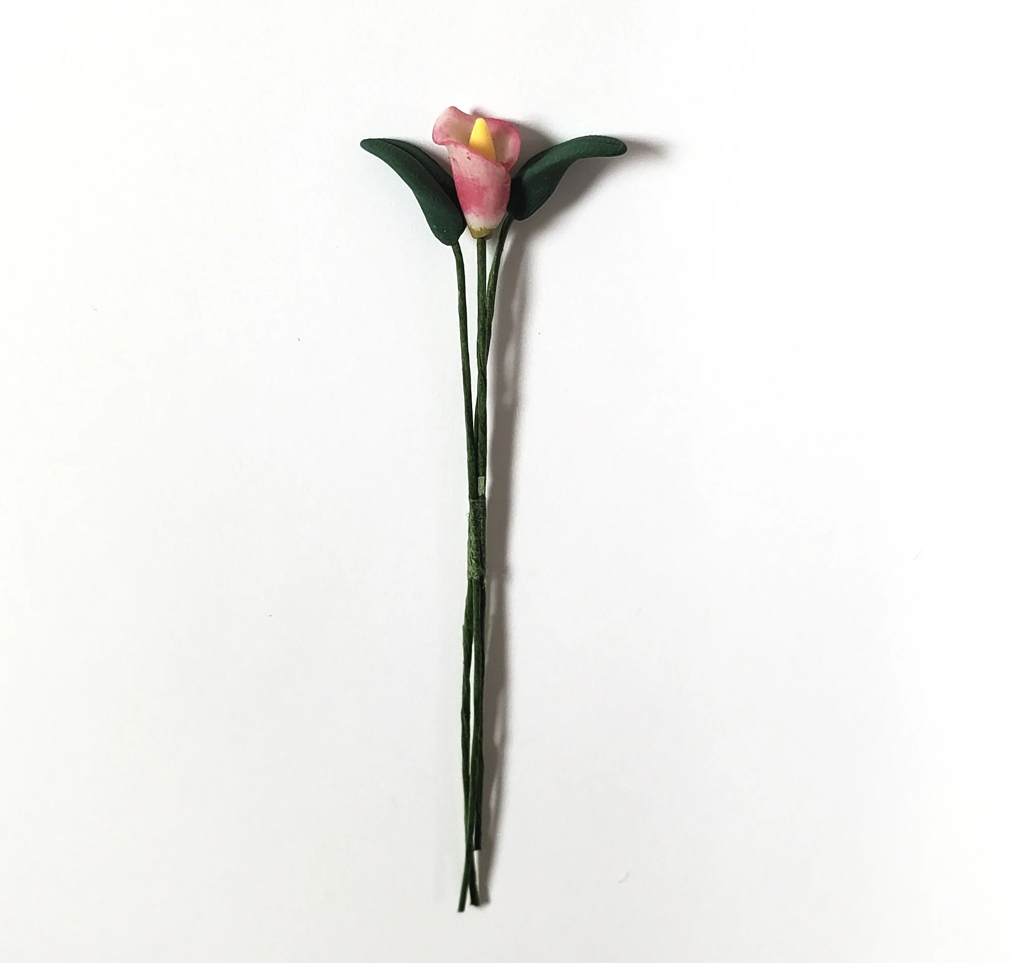Dollhouse Pink Calla Lily Single Stem with Foliage 1:12 Scale Miniature