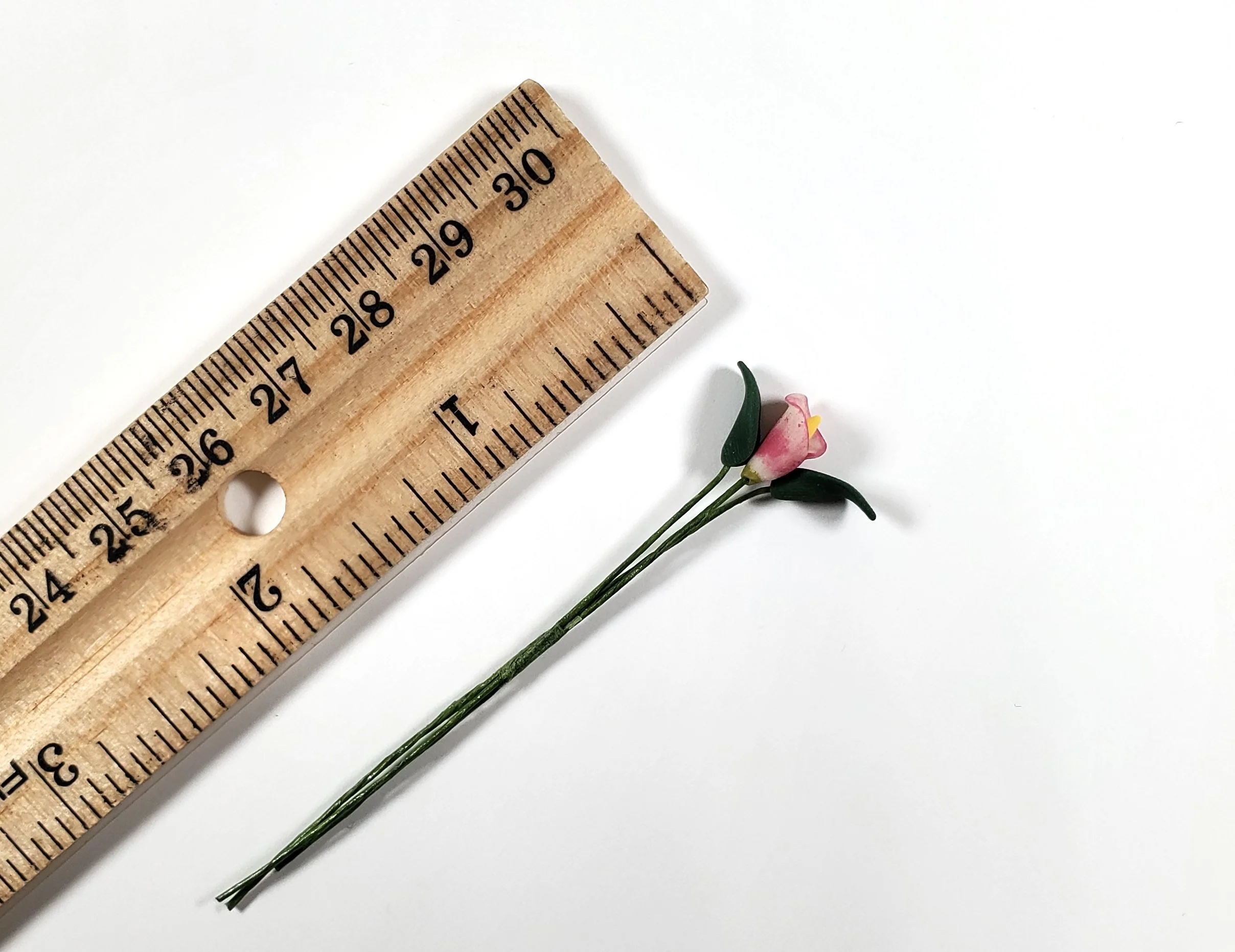 Dollhouse Pink Calla Lily Single Stem with Foliage 1:12 Scale Miniature - Image 3