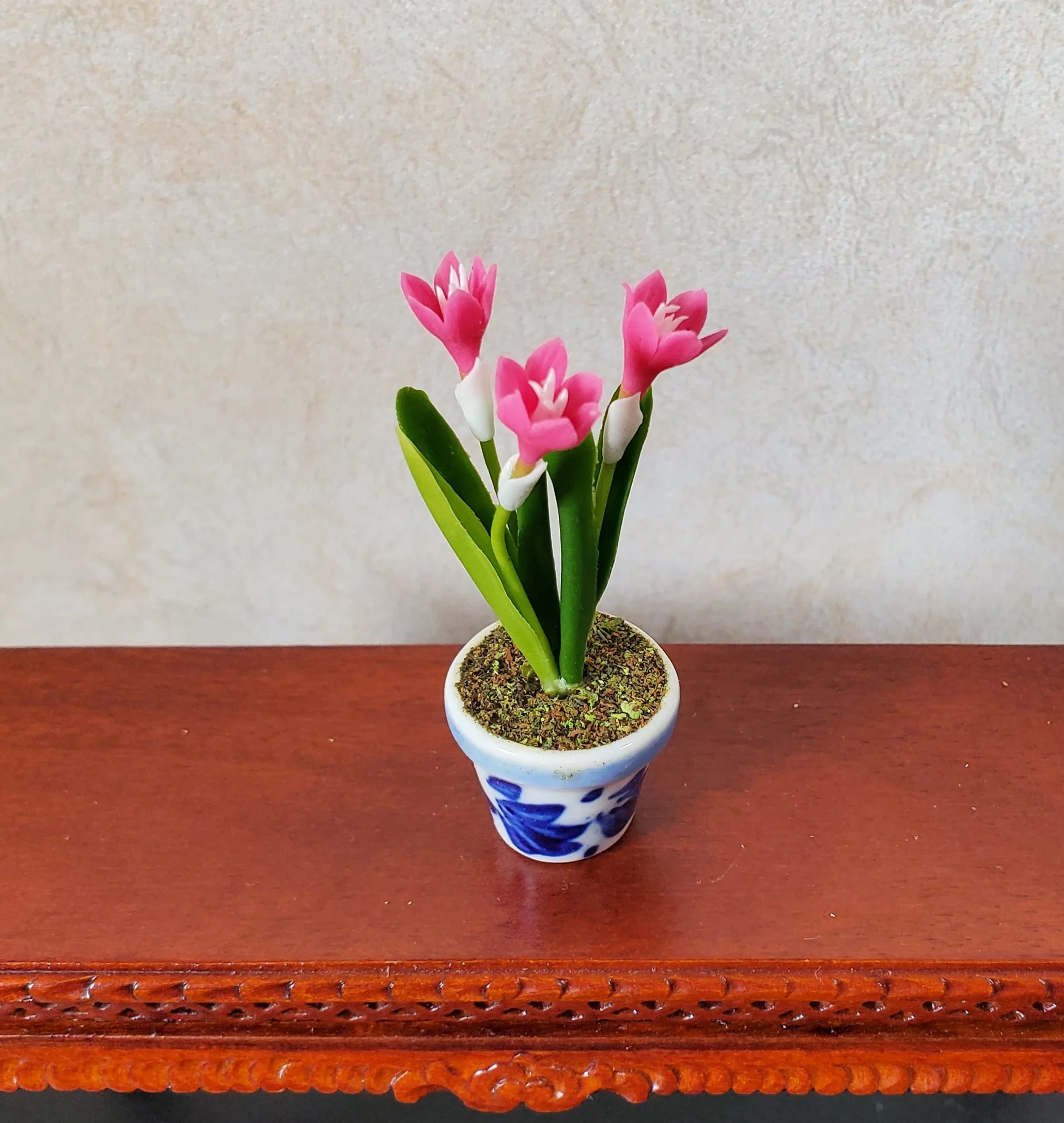 Dollhouse Pink Crocus in Blue and White Ceramic Pot 1:12 Scale Miniature Plant