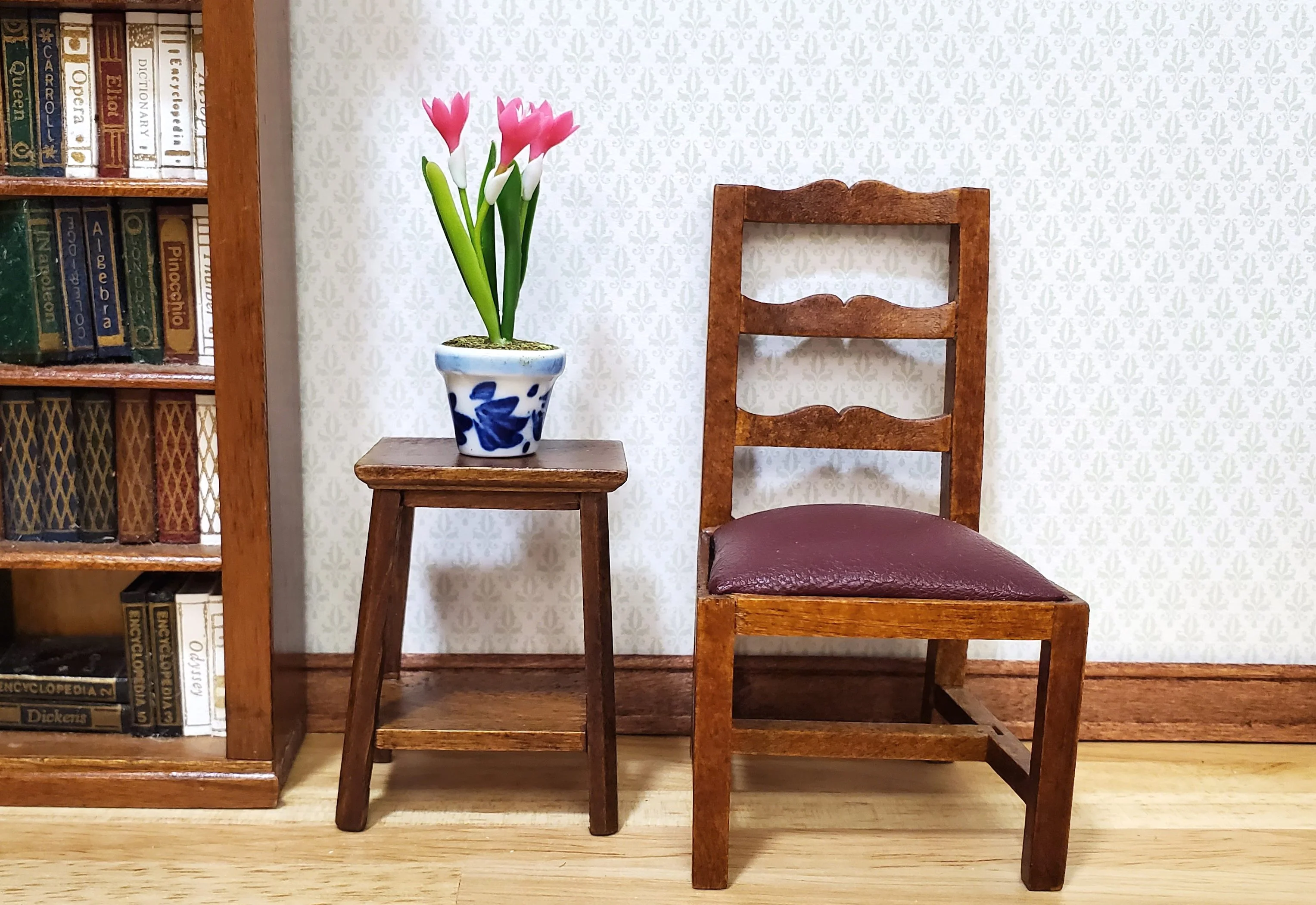 Dollhouse Pink Crocus in Blue and White Ceramic Pot 1:12 Scale Miniature Plant - Image 3