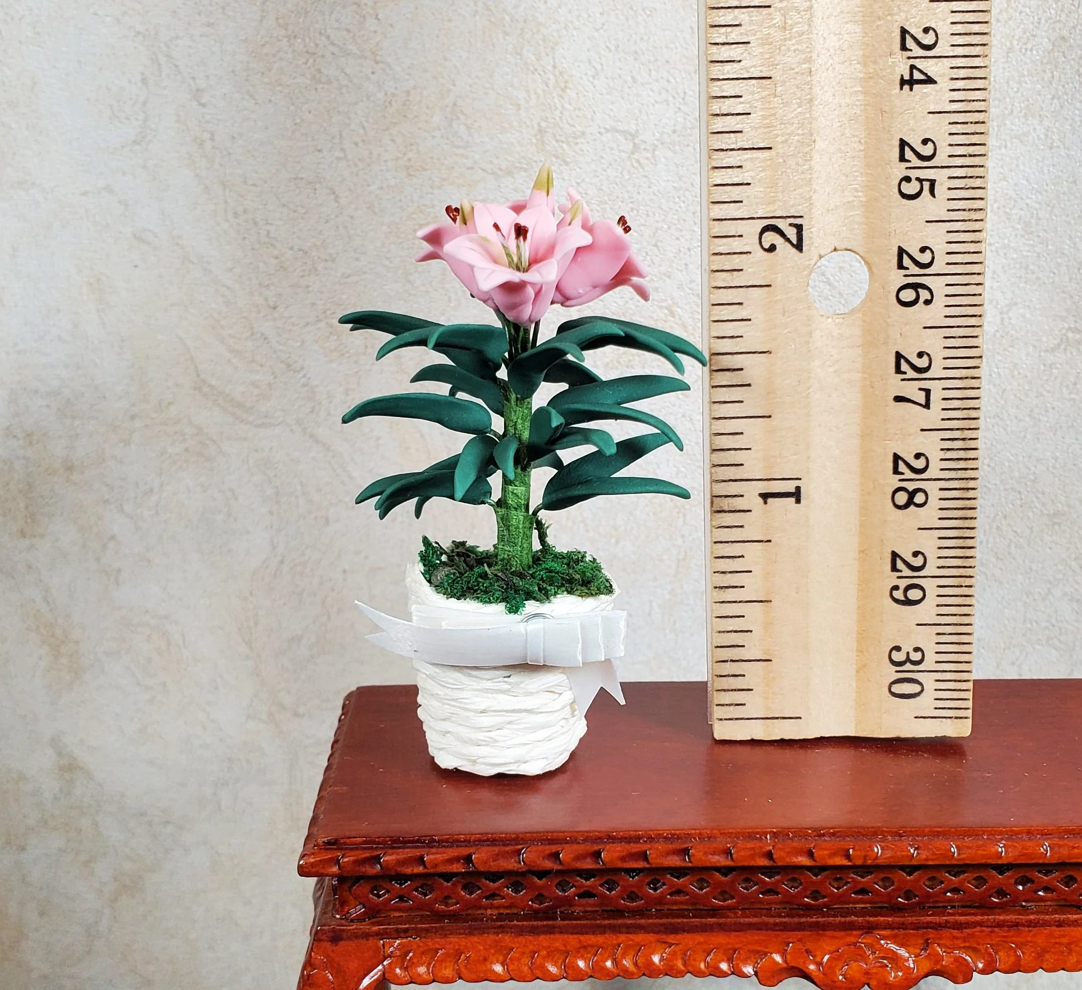 Dollhouse Pink Easter Lilies in White Basket with Bow 1:12 Scale Miniature - Image 3