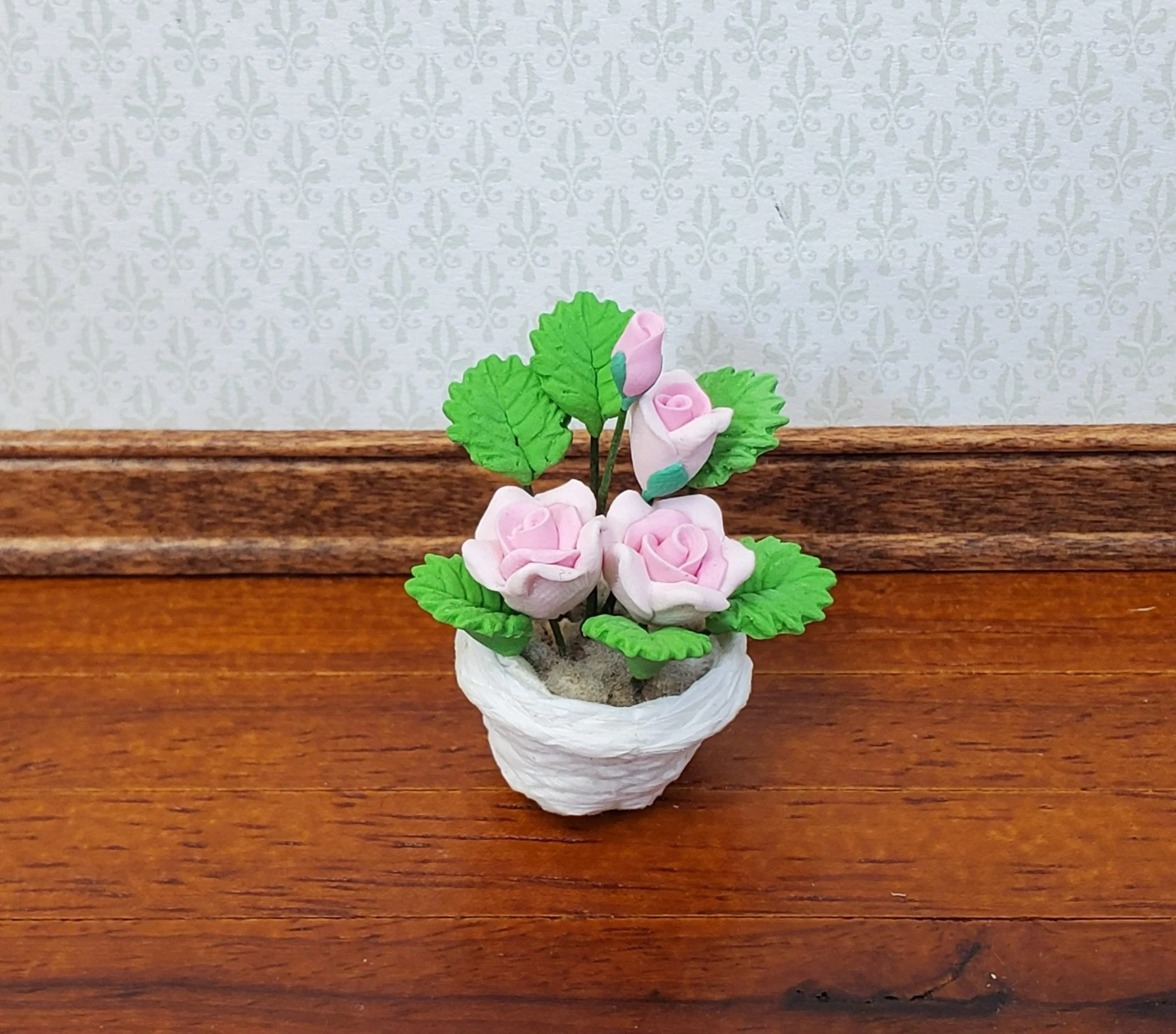 Dollhouse Pink Roses Flowers in a Basket 1:12 Scale Miniature Garden Plants