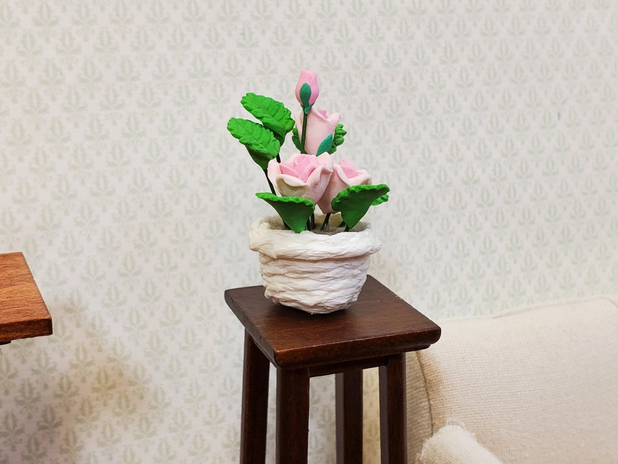Dollhouse Pink Roses Flowers in a Basket 1:12 Scale Miniature Garden Plants - Image 2