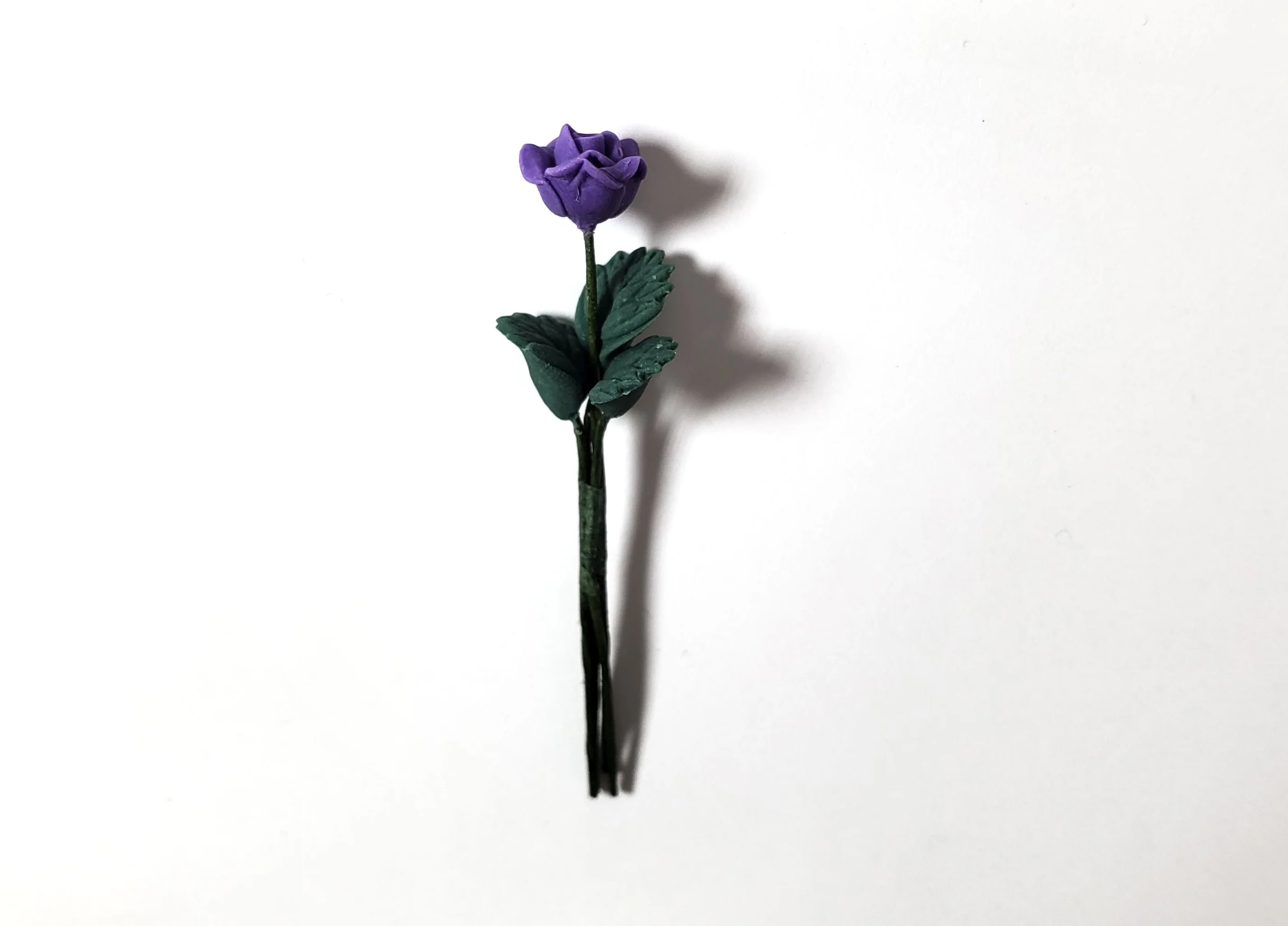Dollhouse Purple Rose Flower Single Stem with Foliage 1:12 Scale Miniature
