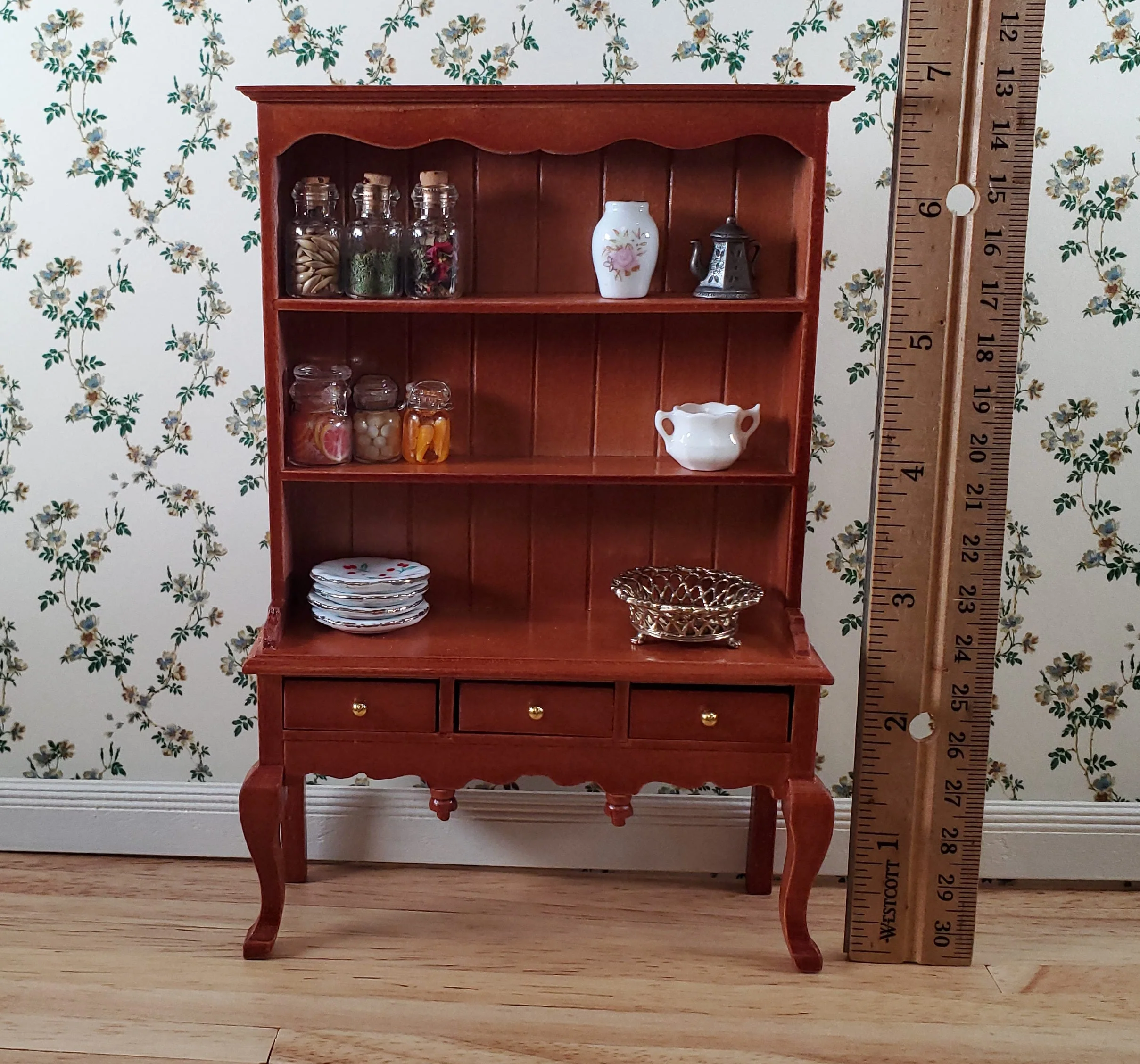 Dollhouse Kitchen Cupboard Hutch Queen Anne Style 1:12 Scale Miniature Furniture - Image 5