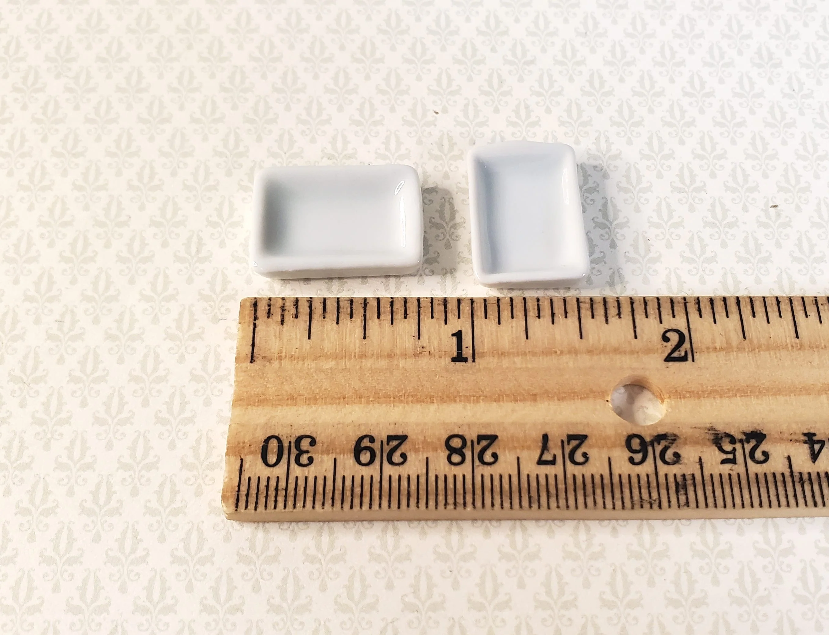 Dollhouse Rectangular White Ceramic Baking Tray Set of 2 1:24 Scale Miniature - Image 3