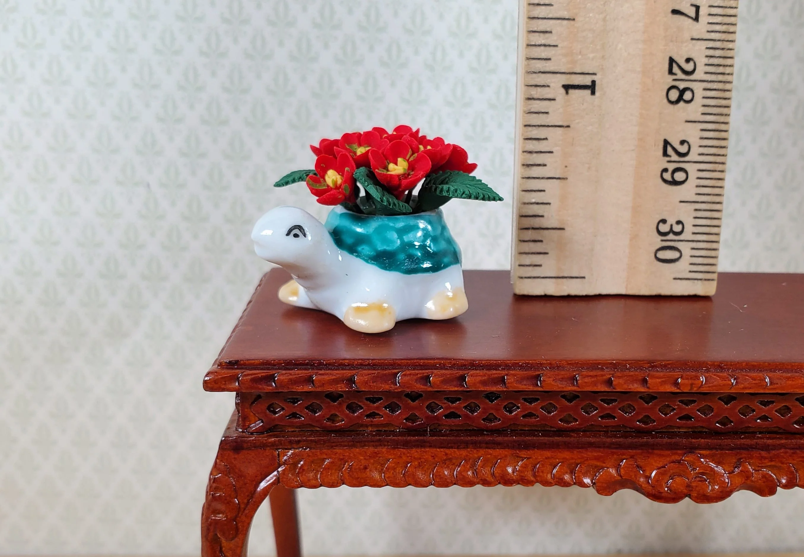 Dollhouse Red Flowers in Green Turtle Planter Pot Ceramic 1:12 Scale Miniature - Image 3