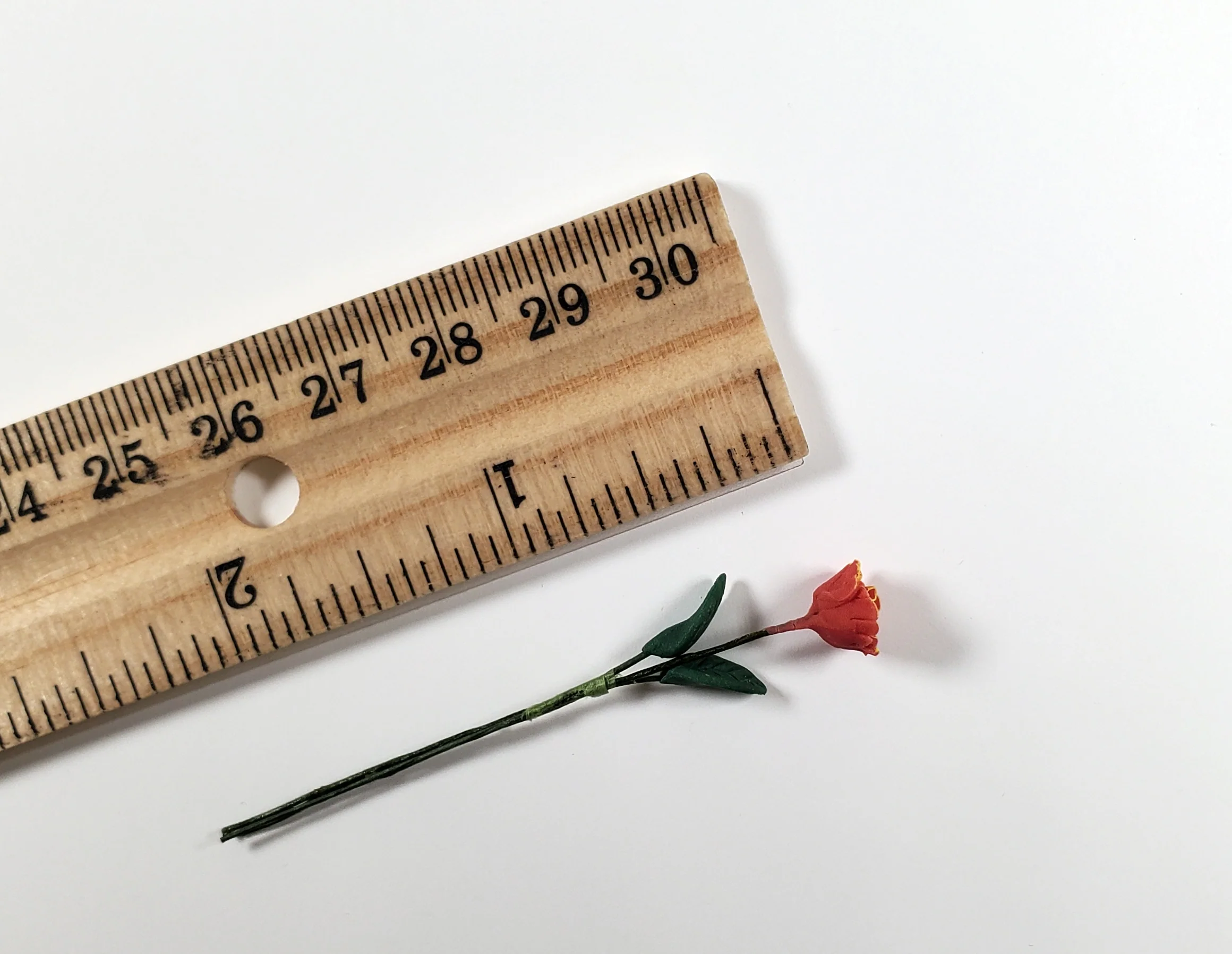 Dollhouse Red & Orange Marigold Single Stem with Foliage 1:12 Scale Miniature - Image 3