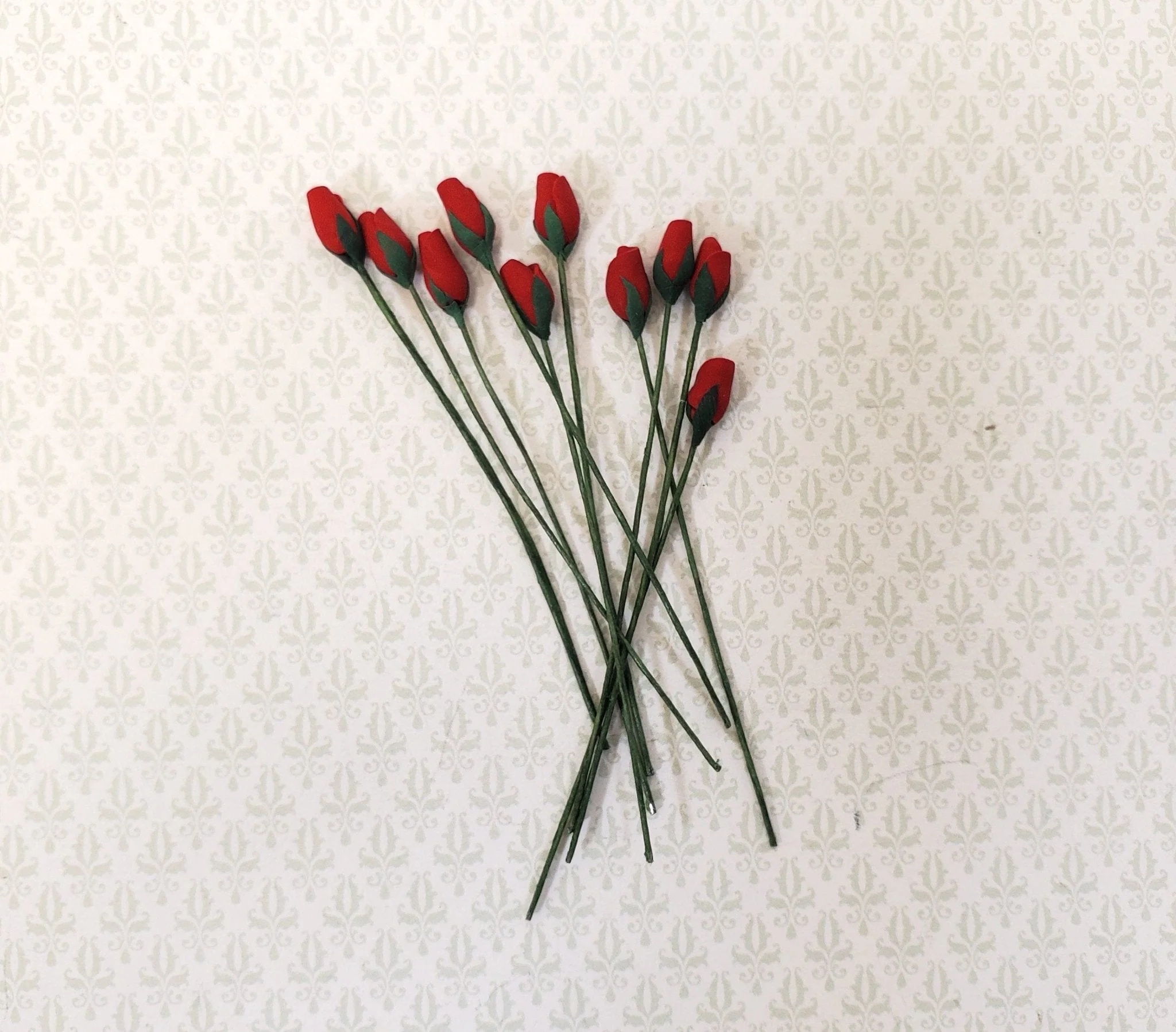 Dollhouse Red Rose Buds Flowers Set of 10 with Stems 1:12 Scale Miniature Garden