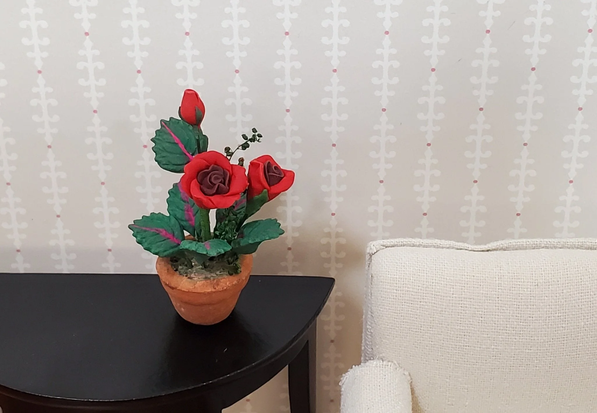 Dollhouse Red Roses Flowers Potted in Terra Cotta Pot 1:12 Scale Miniature Plant