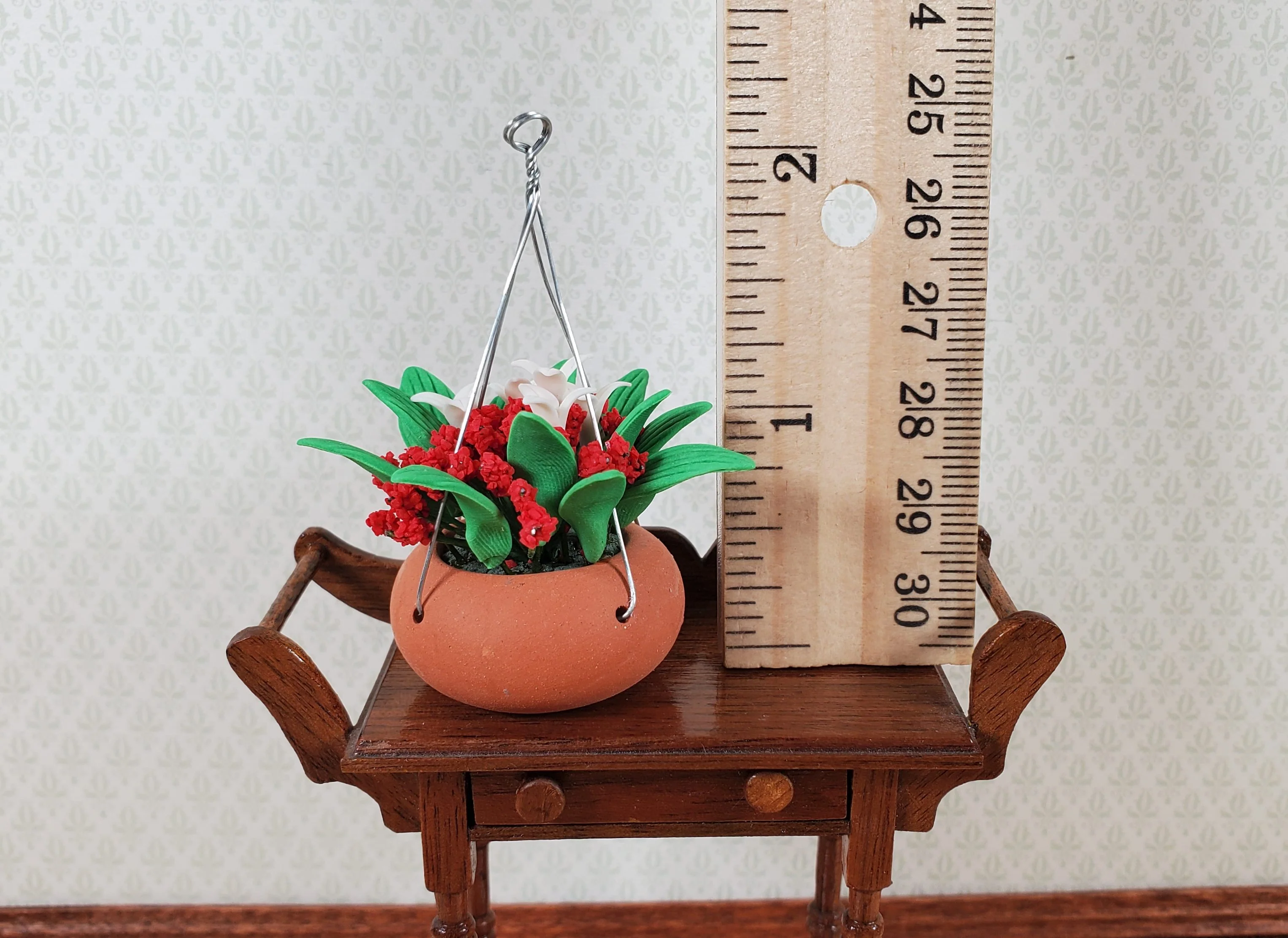 Dollhouse Red & White Flowers in a Hanging Terra Cotta Pot 1:12 Scale Miniature - Image 3