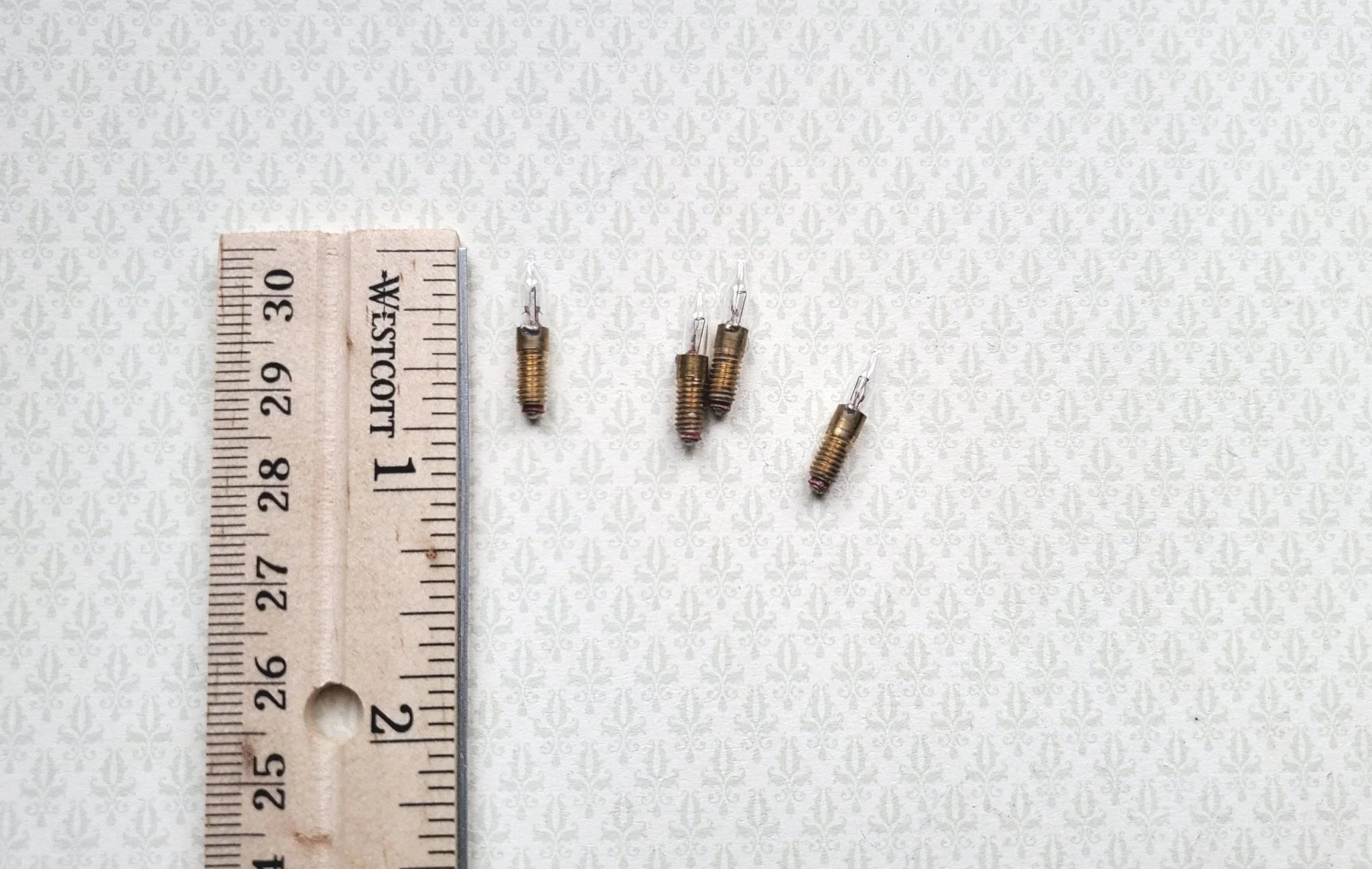 Dollhouse Replacement Bulbs Candle Tip Bulbs Set of 4 Replacements MH611 Miniatures - Image 2
