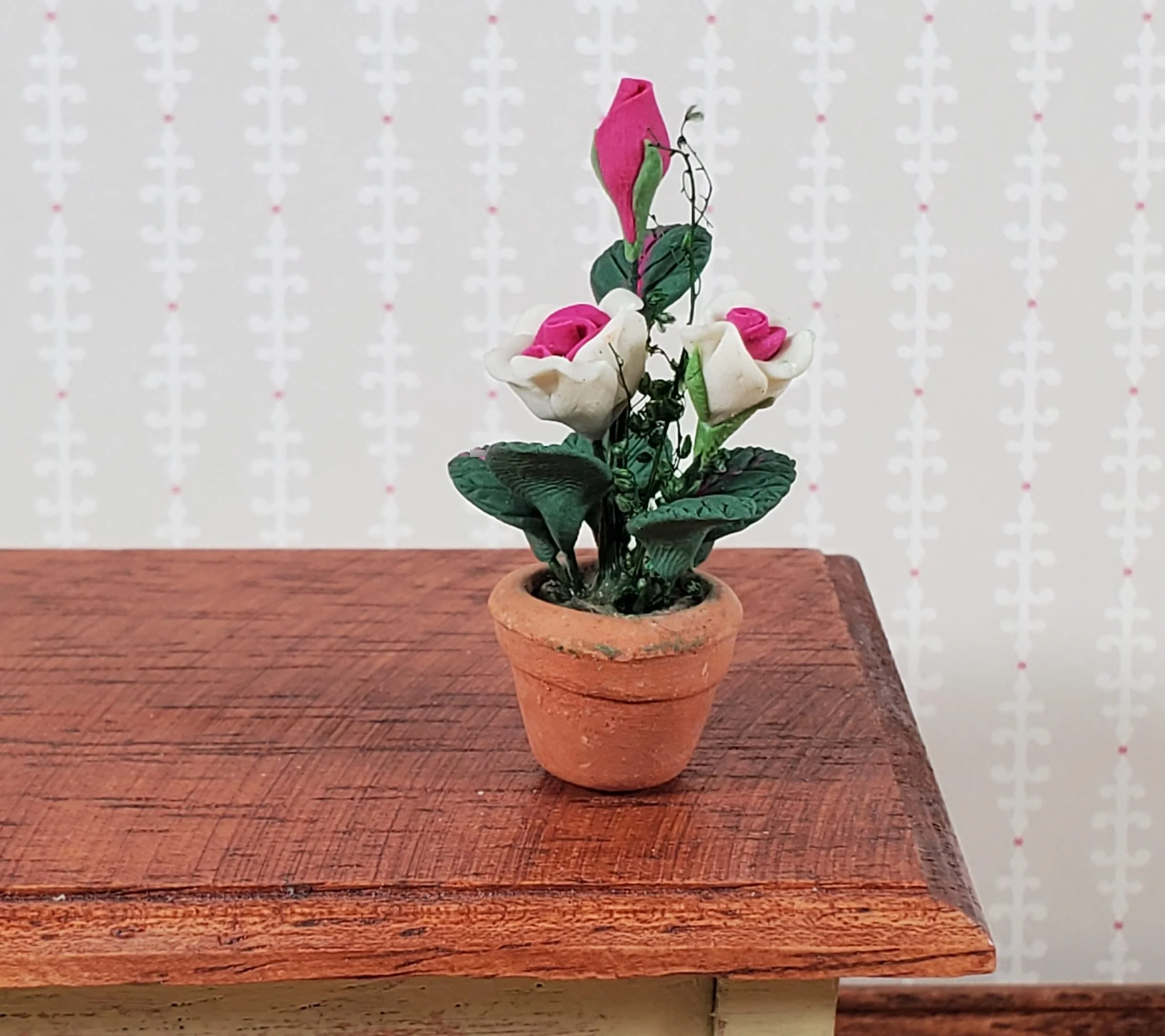 Dollhouse Roses White and Pink Flowers Potted in Terra Cotta Planter 1:12 Scale - Image 2