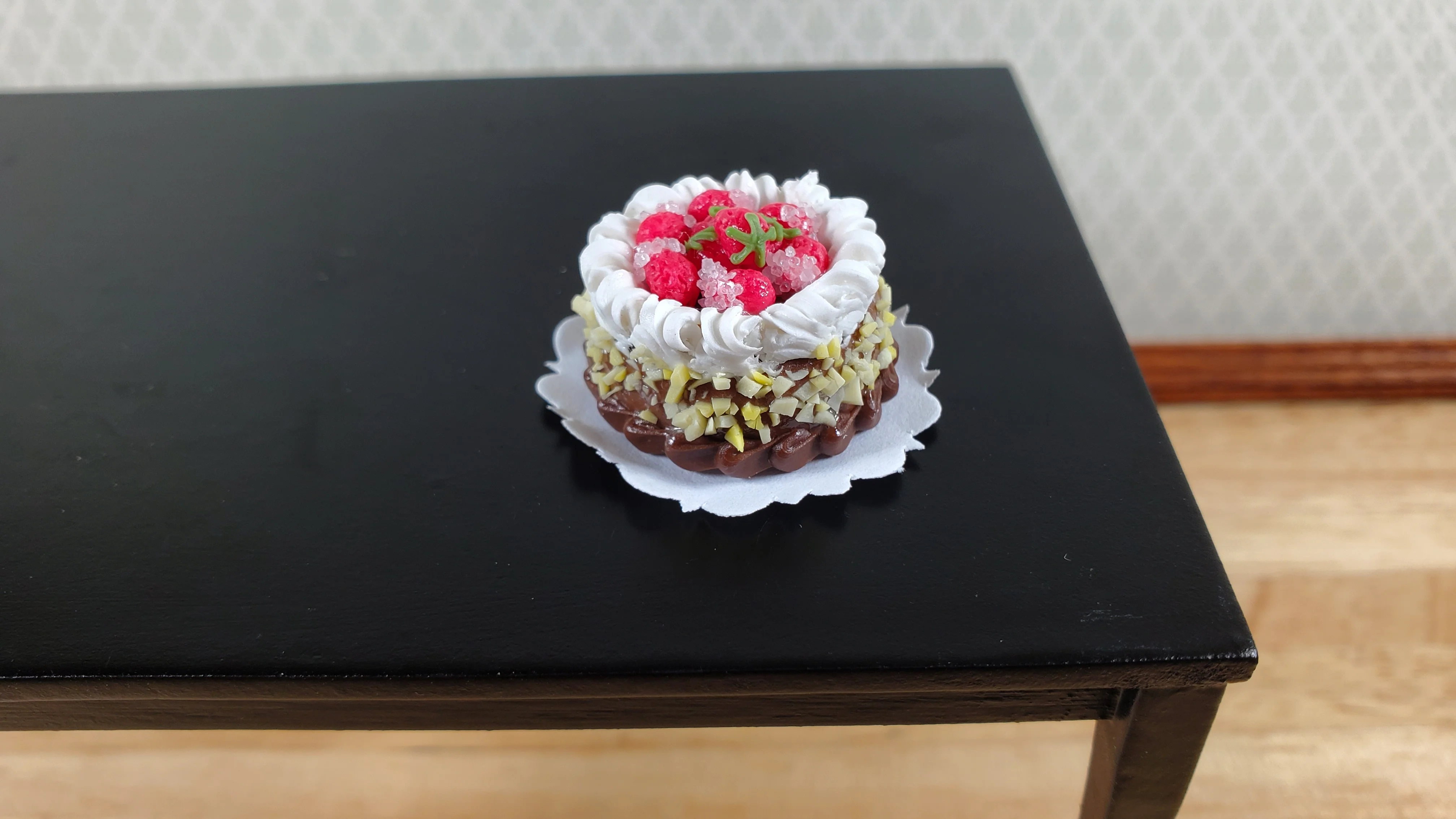 Dollhouse Round Cake Chocolate & Strawberries 1:12 Scale Miniature Food Bakery - Image 2