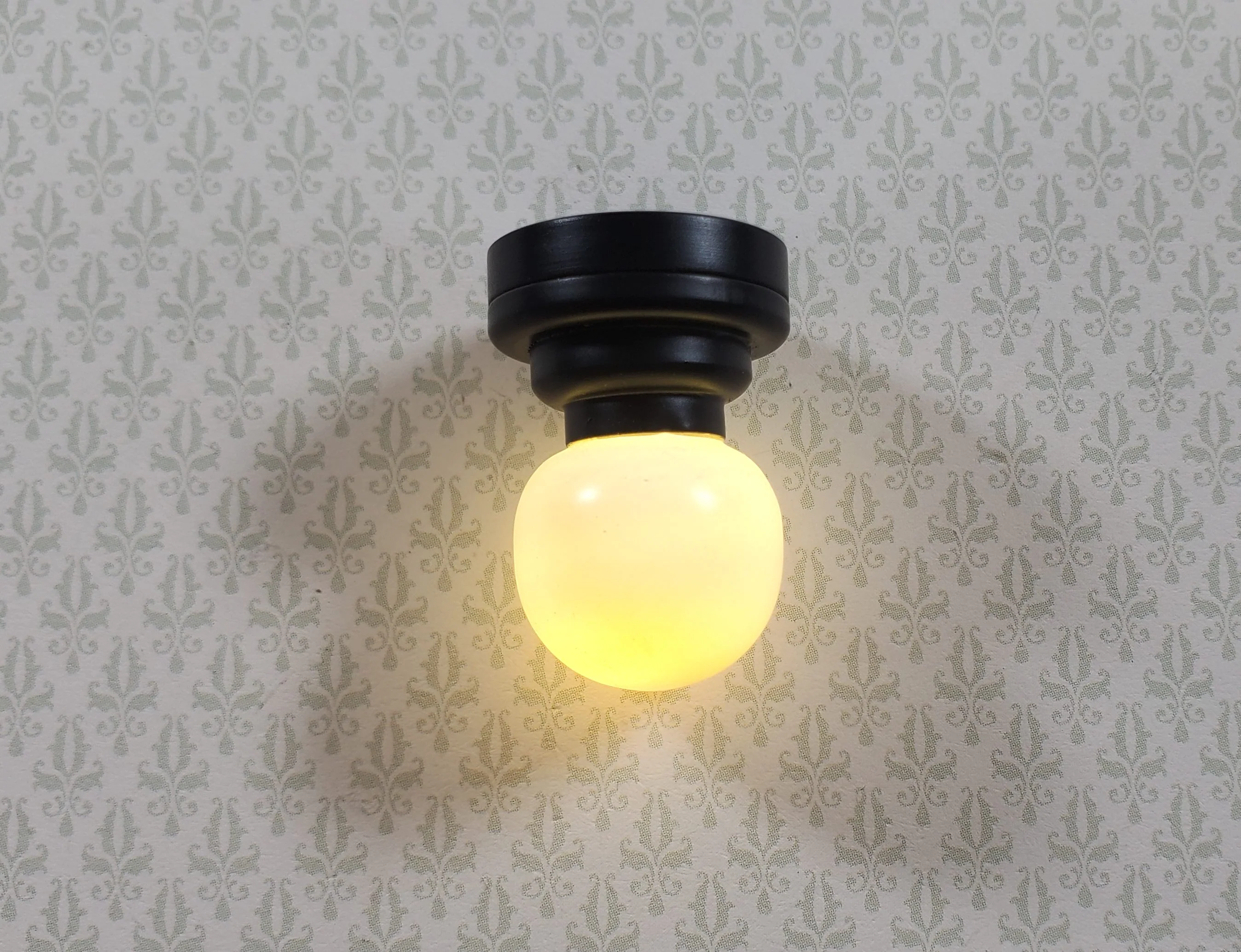 Dollhouse Round Ceiling Light with Black Base & Wand 1:12 Miniature Battery Lamp