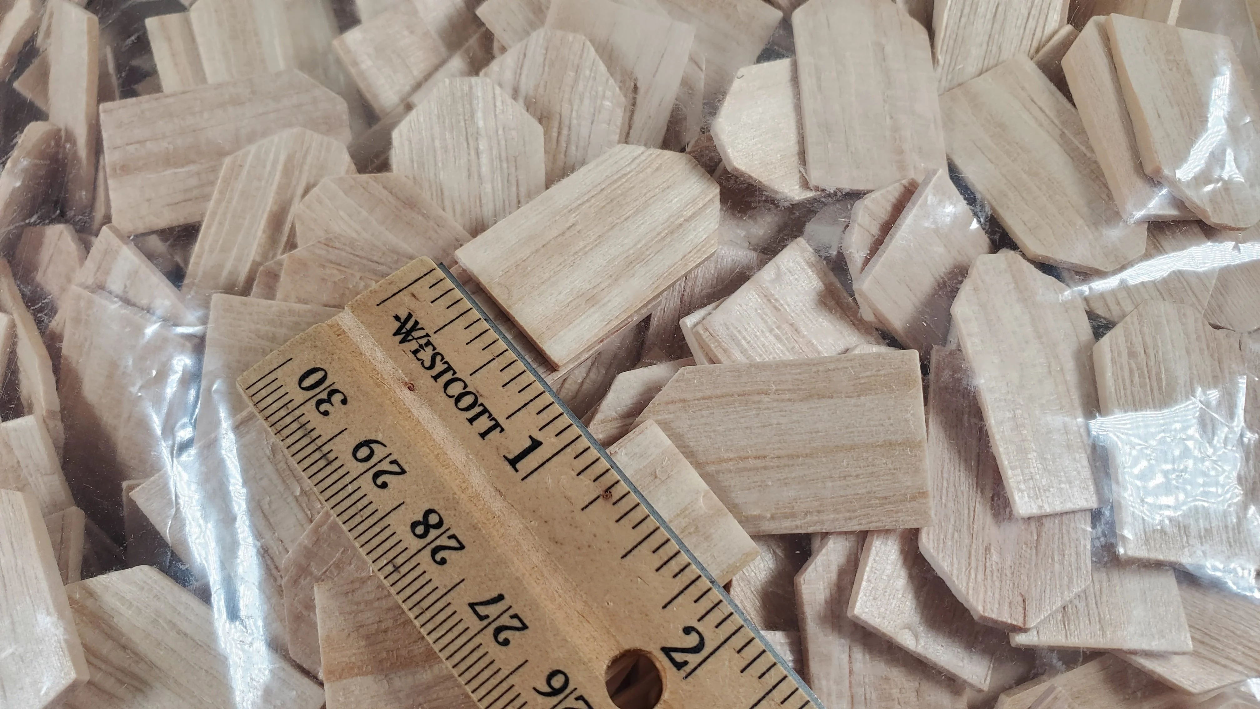Dollhouse Shingles Octagon Butt Large Bag Light Wood 1:12 Scale 1000 pcs HW7103 - Image 4