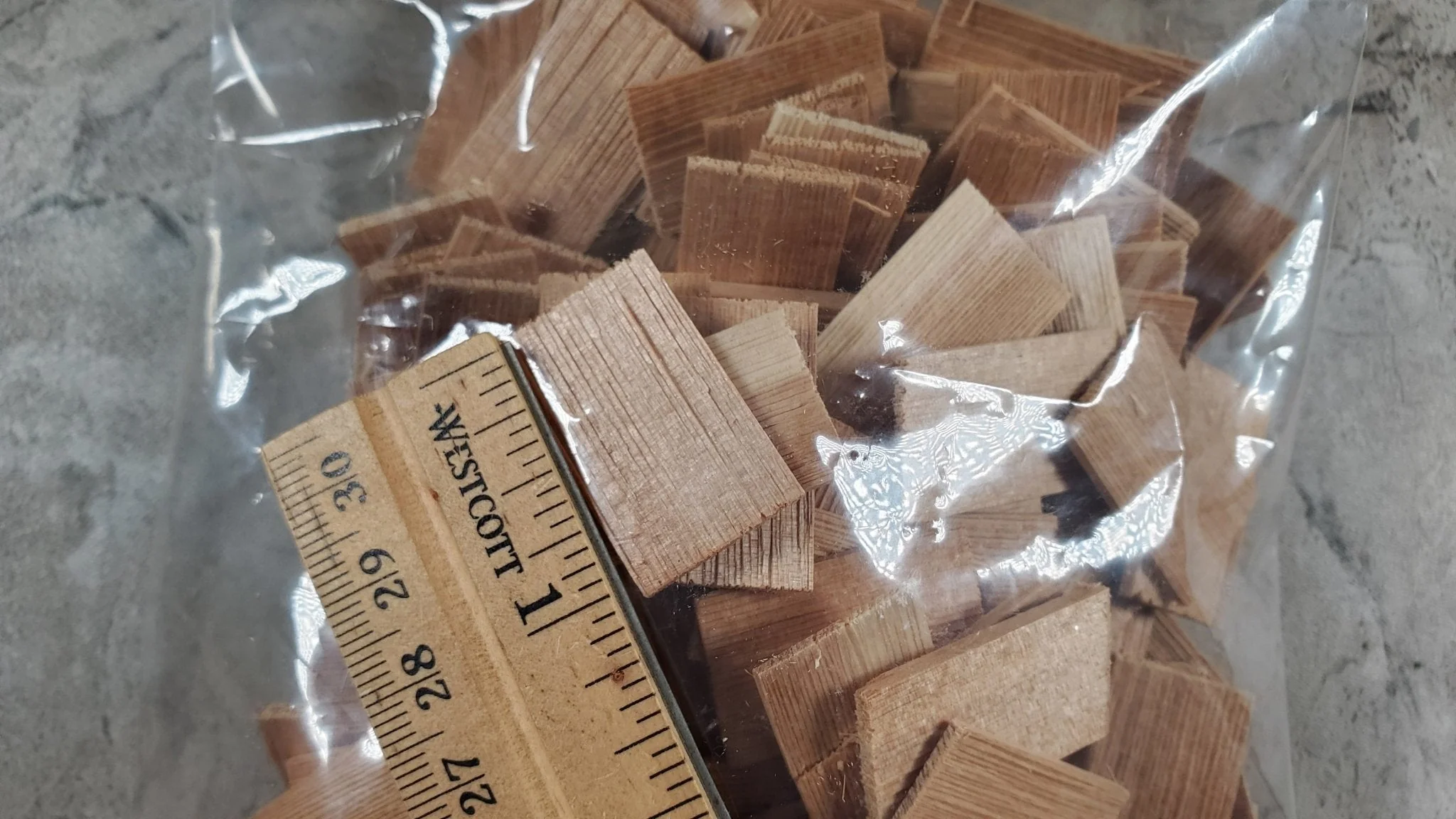 Dollhouse Shingles Small Bag Cedar Wood Square 250 pieces Alessio Miniatures - Image 3
