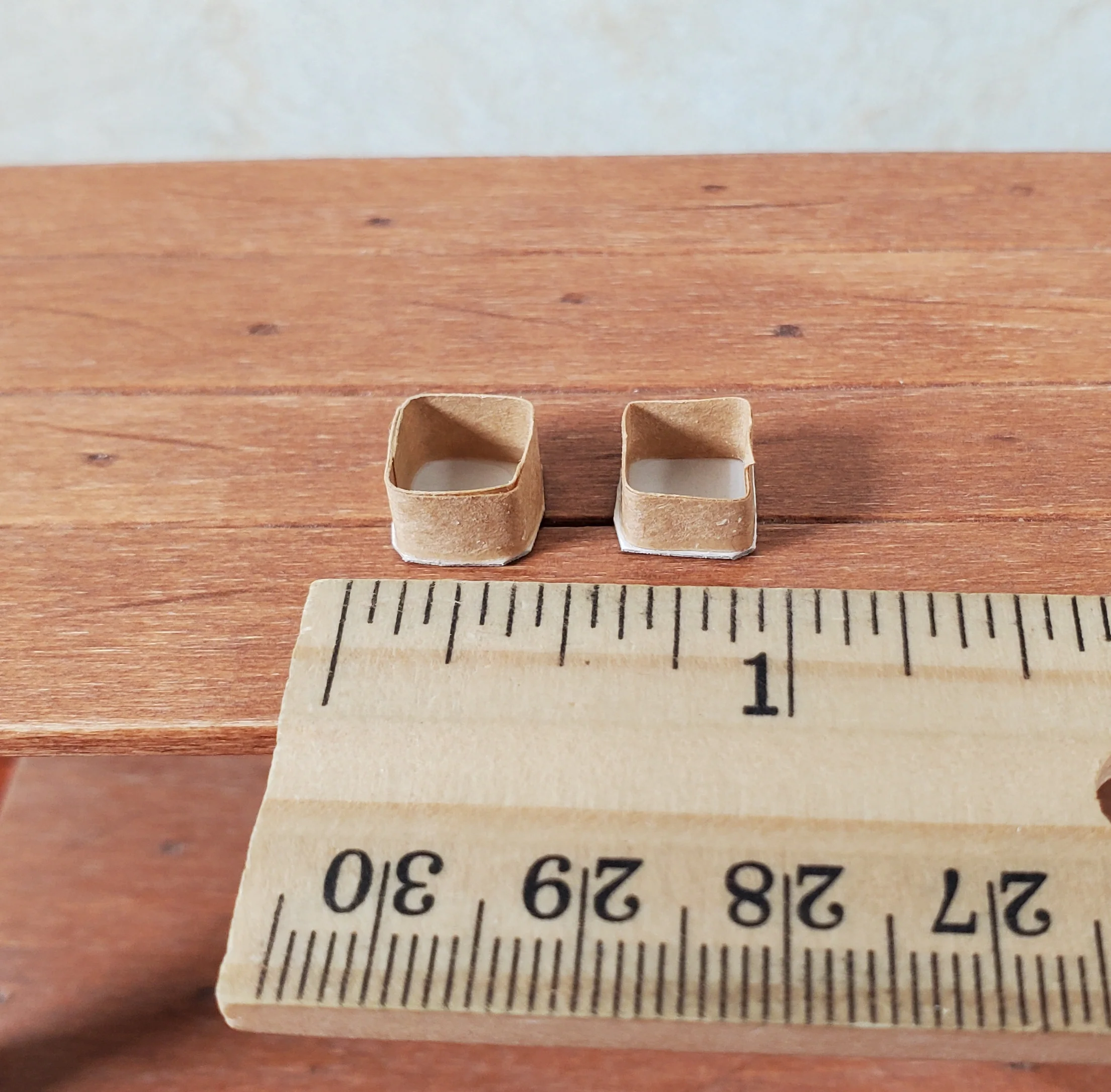 Dollhouse Small Berry Baskets Set of 2 1:12 Scale Miniature - Image 3