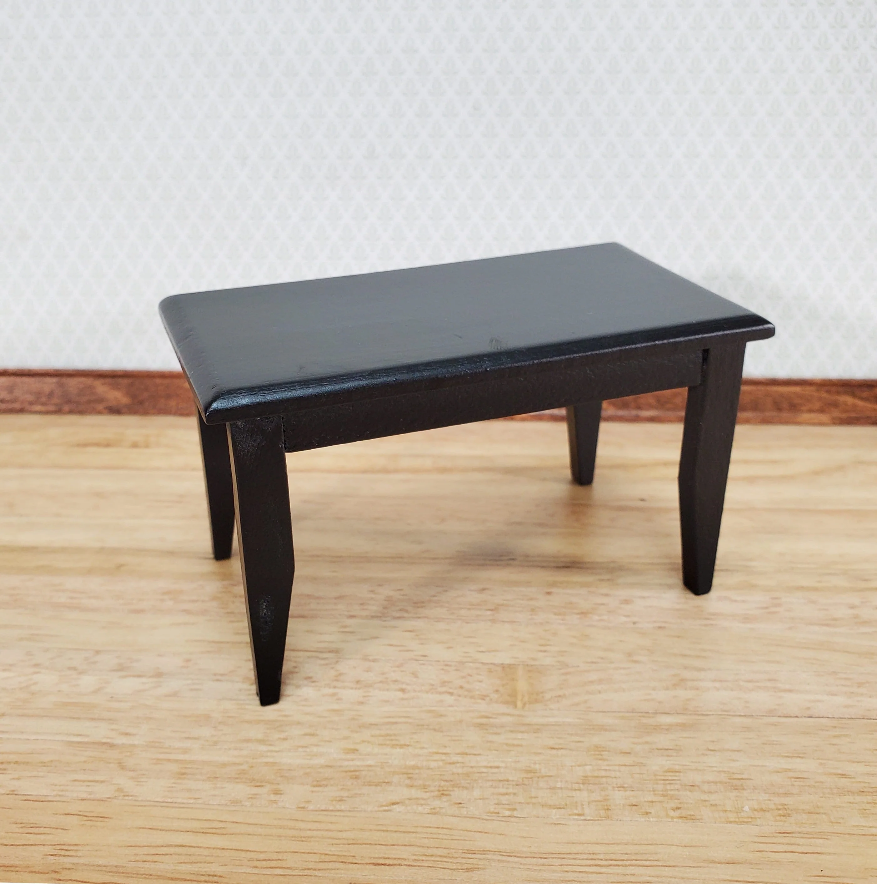 Dollhouse Small Kitchen or Dining Room Table Black 1:12 Scale Miniature Furniture